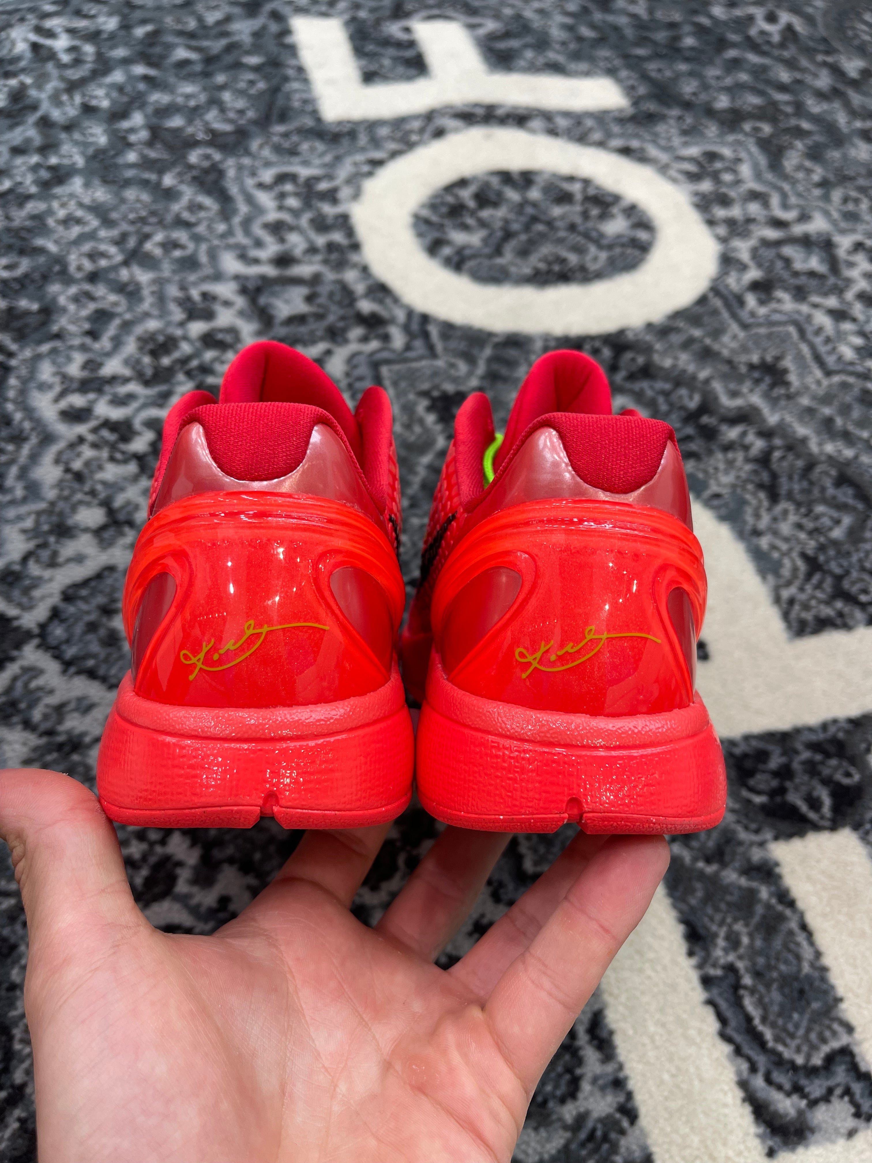Kobe 6 Protro “Reverse Grinch”