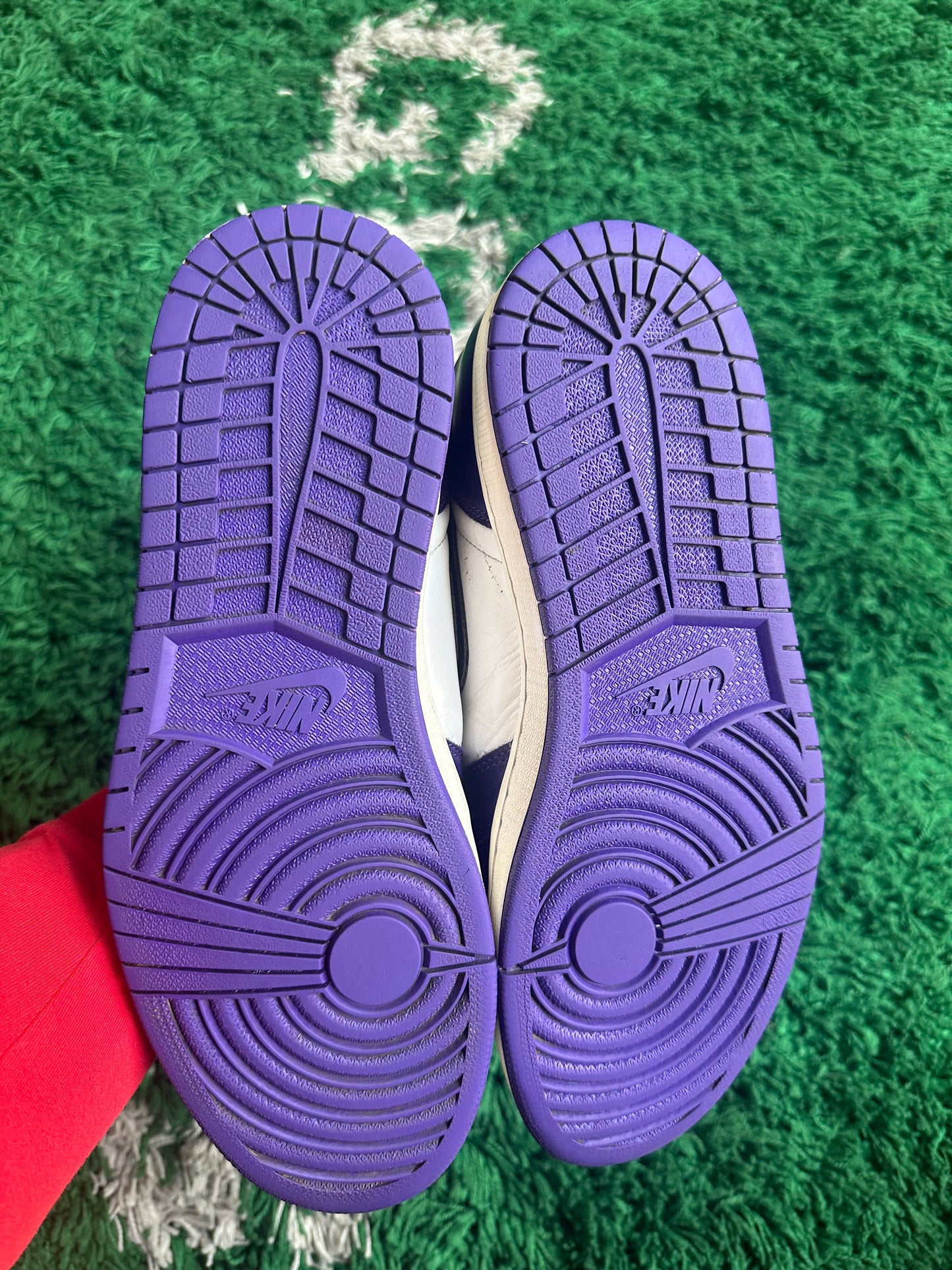 Jordan 1 High “Court Purple”