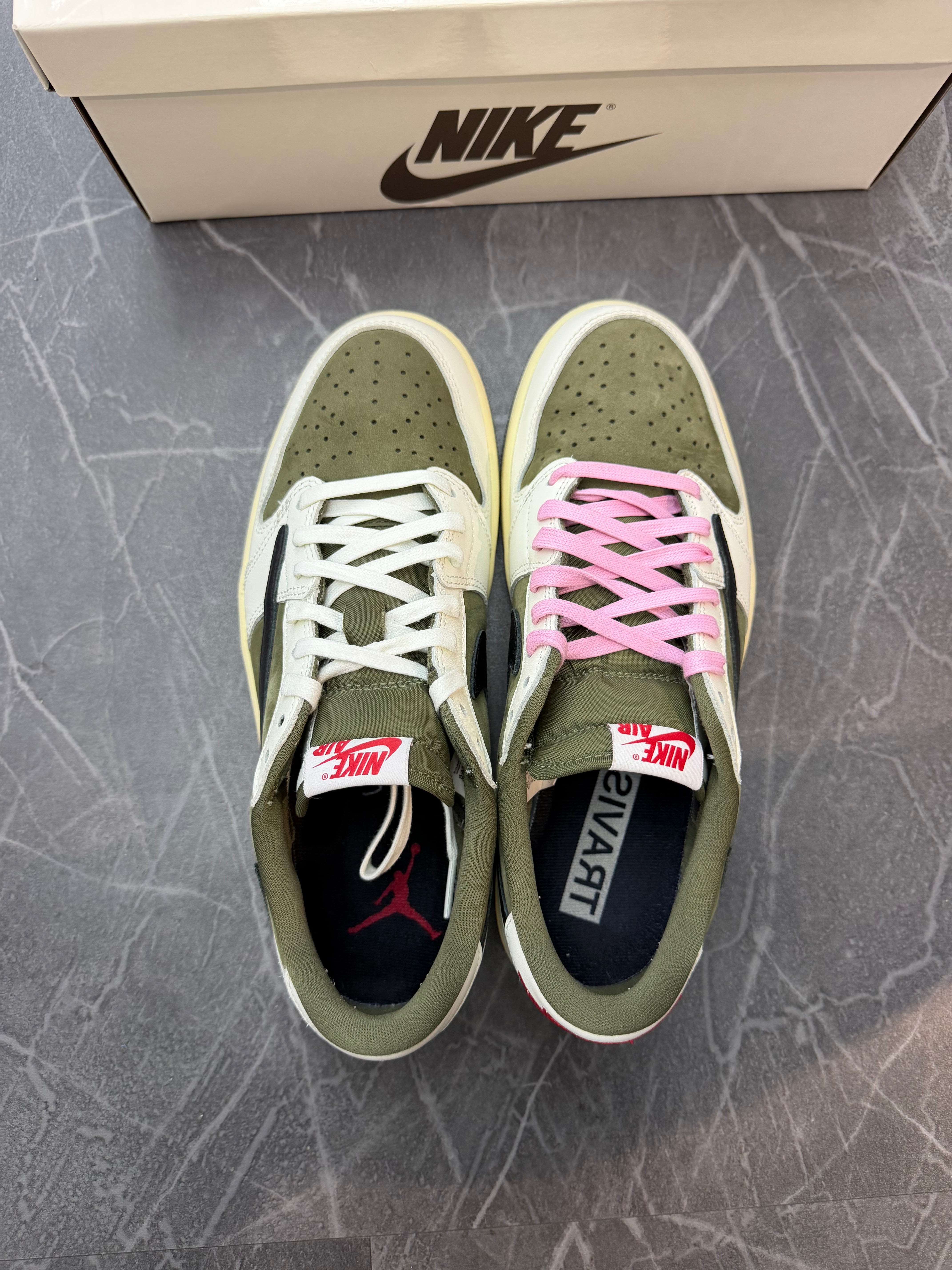 Jordan 1 Low Travis Scott “Medium Olive”