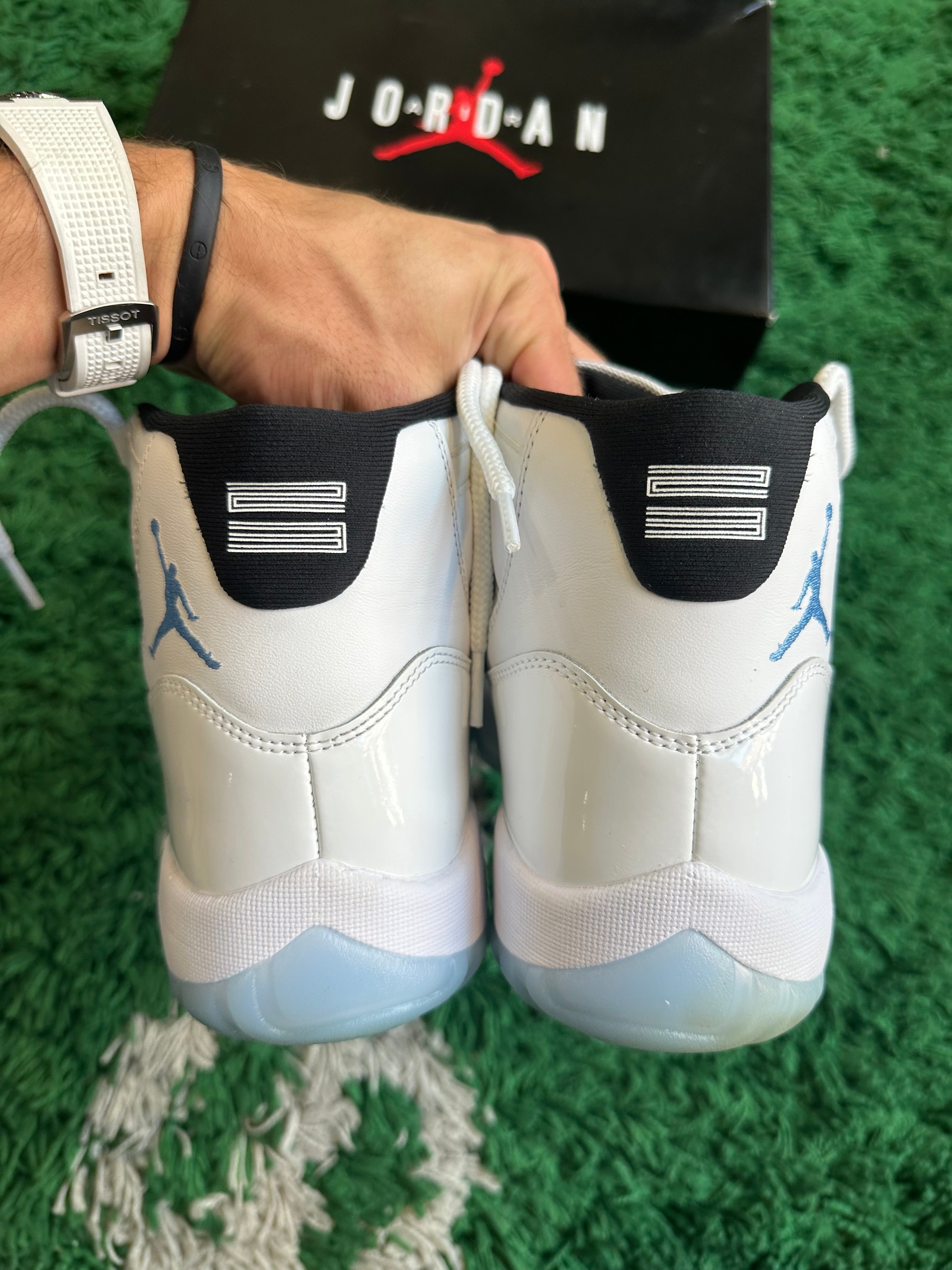 Jordan 11 “Legend Blue”