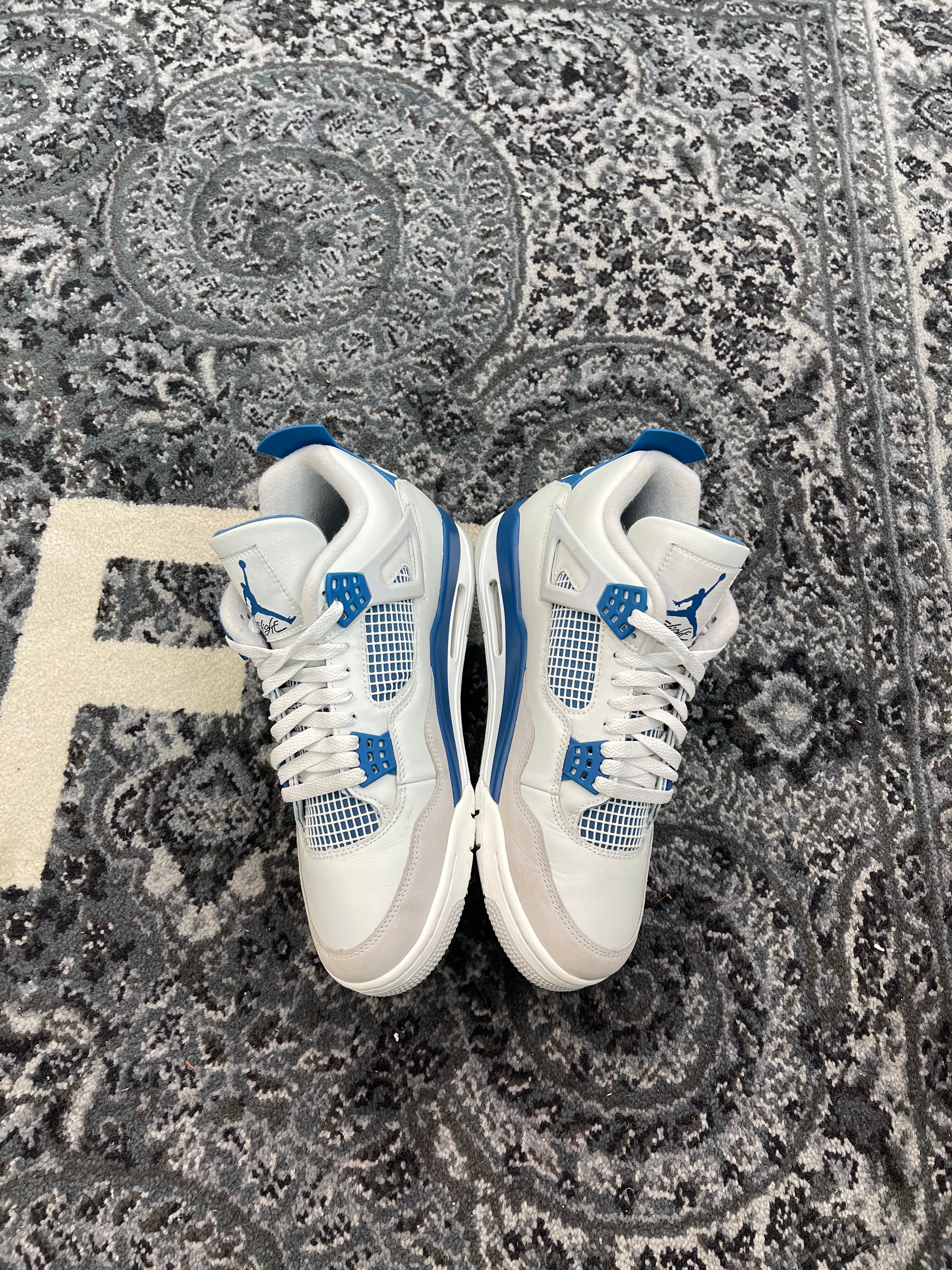 Jordan 4 “Military Blue”