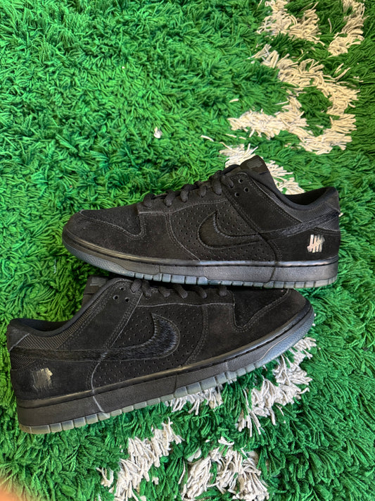 Nike Dunk Low x Undefeated “5 on it”
