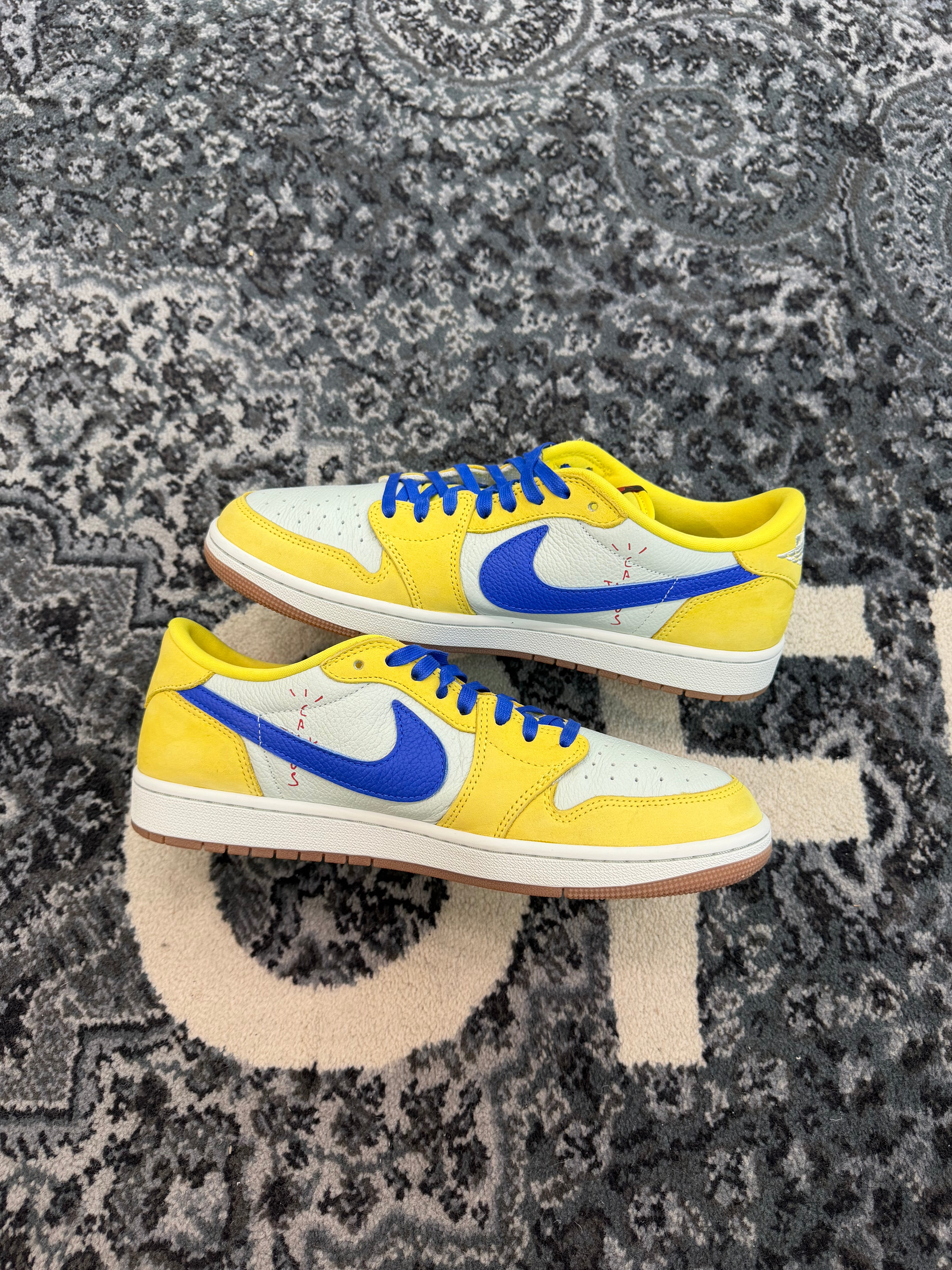 Jordan 1 Low Travis Scott “Canary”
