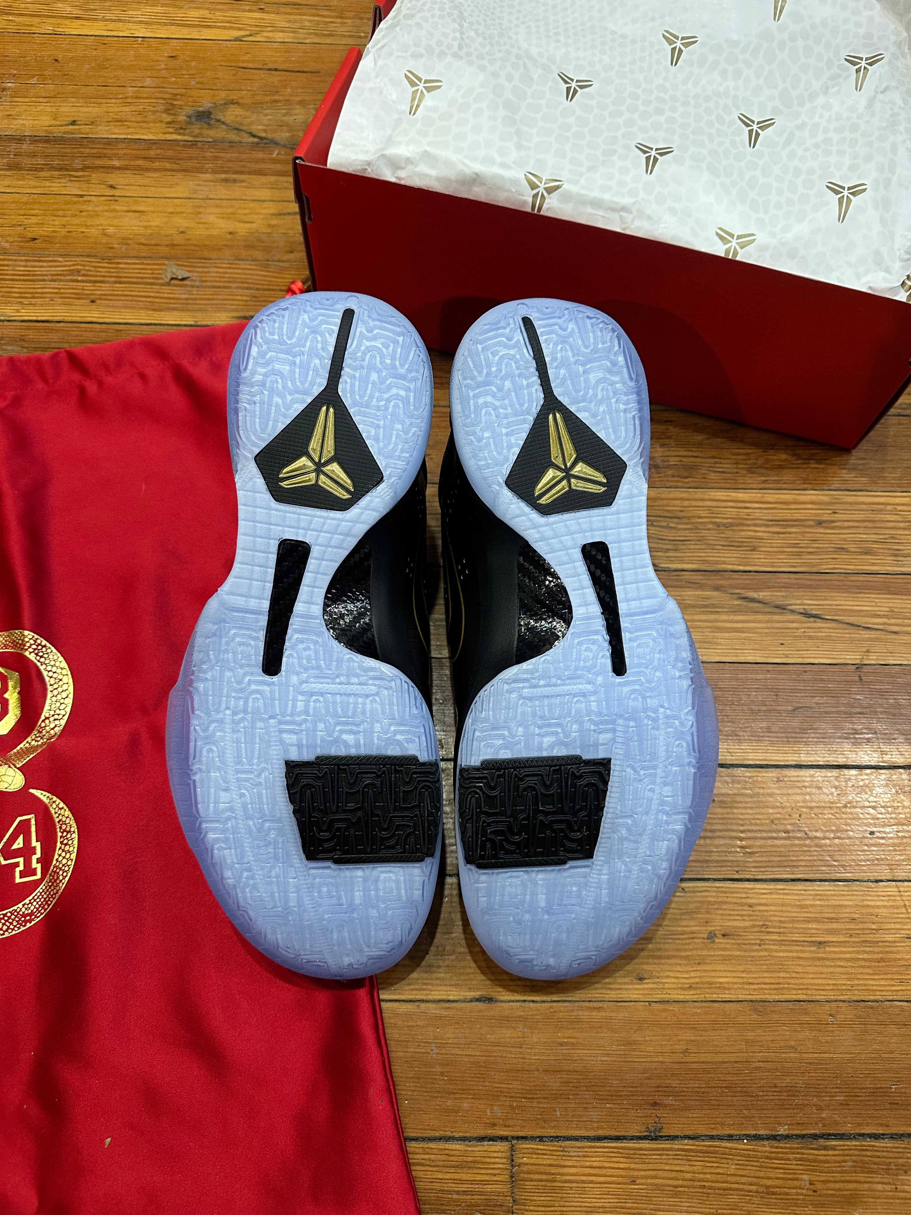 Kobe 5 Protro “Year of the Mamba Eggplant”