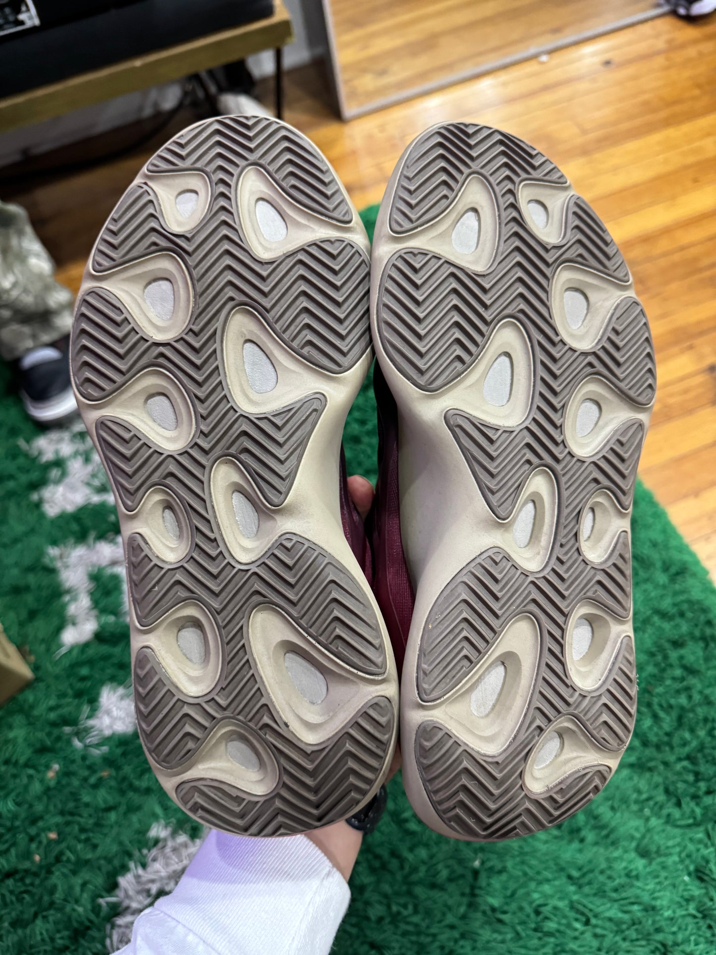 Yeezy 700 “Fade Carbon”