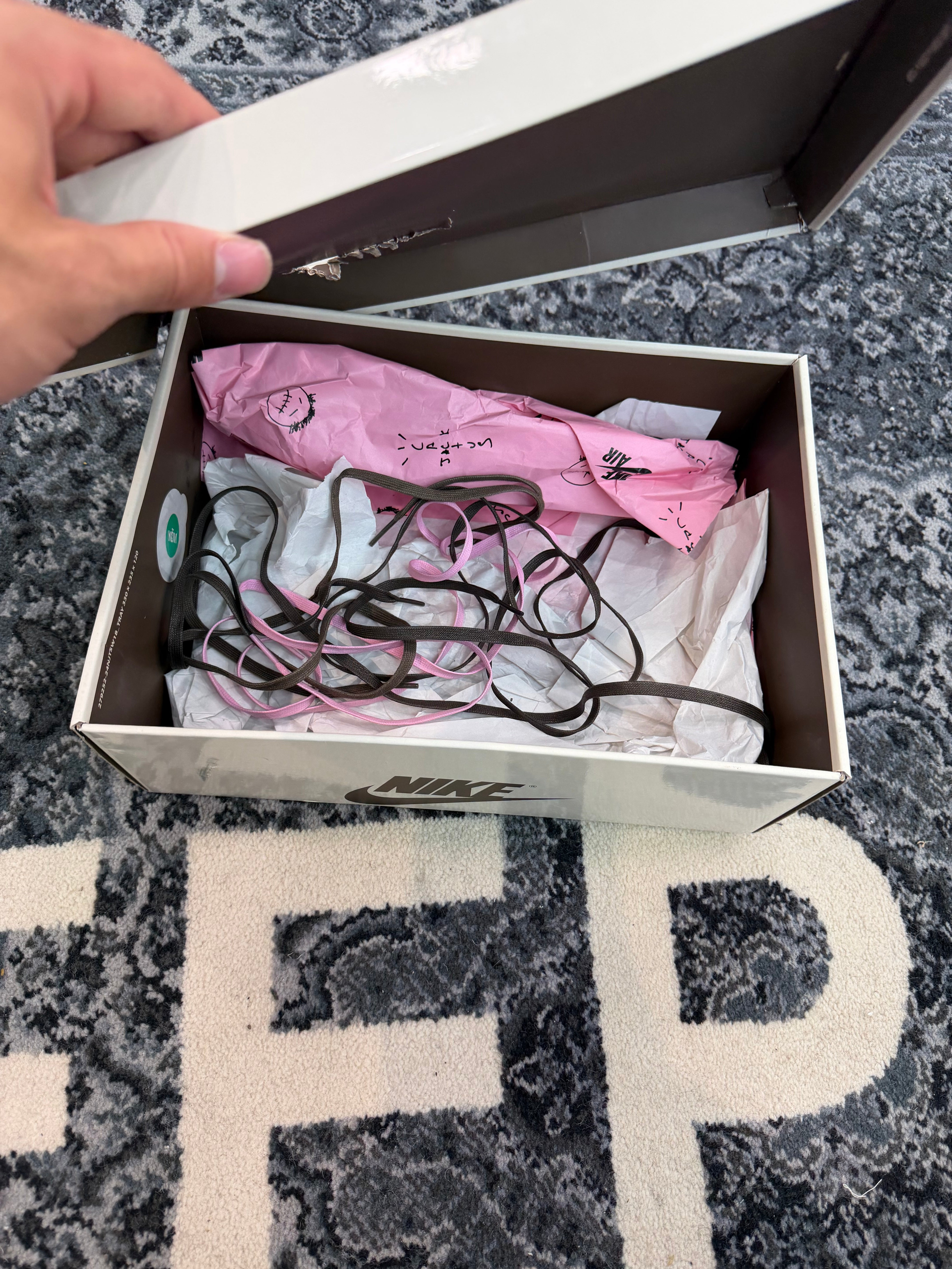 Jordan 1 Low Travis Scott “Velvet Brown”