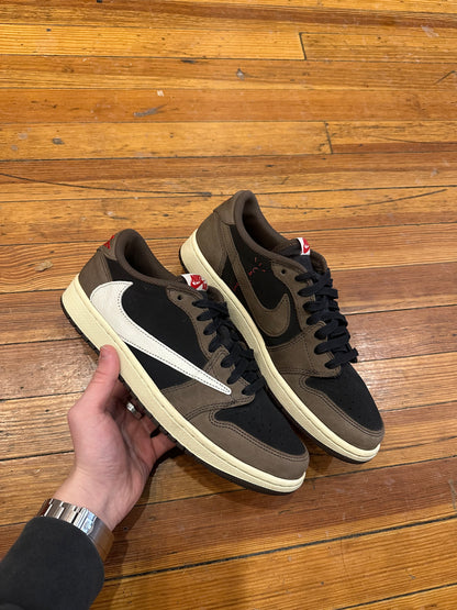 Travis Scott Jordan 1 Low “Mocha”