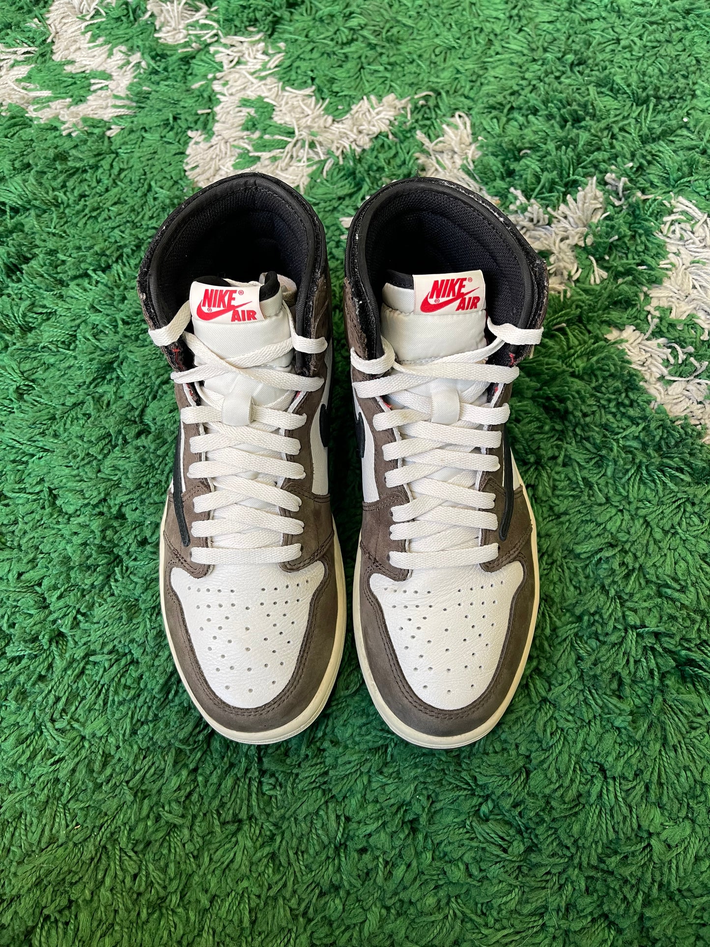 Jordan 1 High x Travis Scott “Mocha”