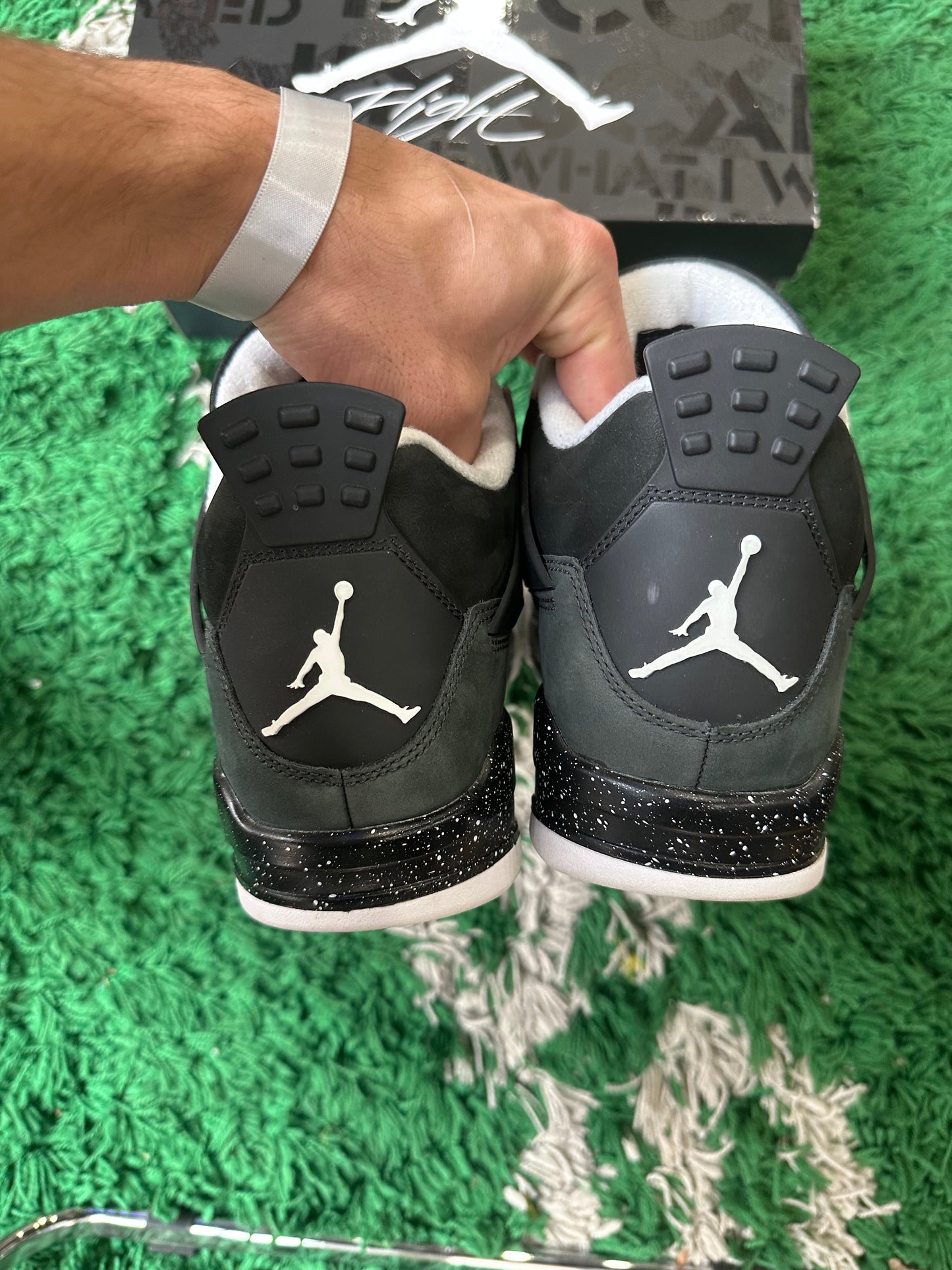Jordan 4 “Fear”