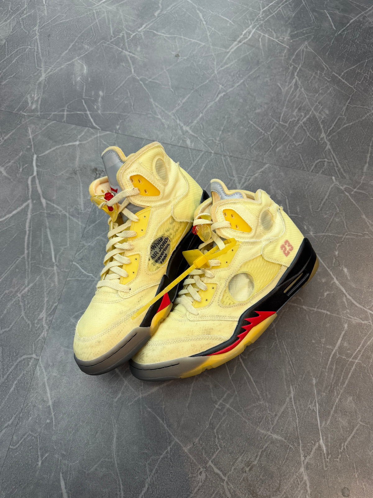 Jordan 5 x Off-White “Sail”