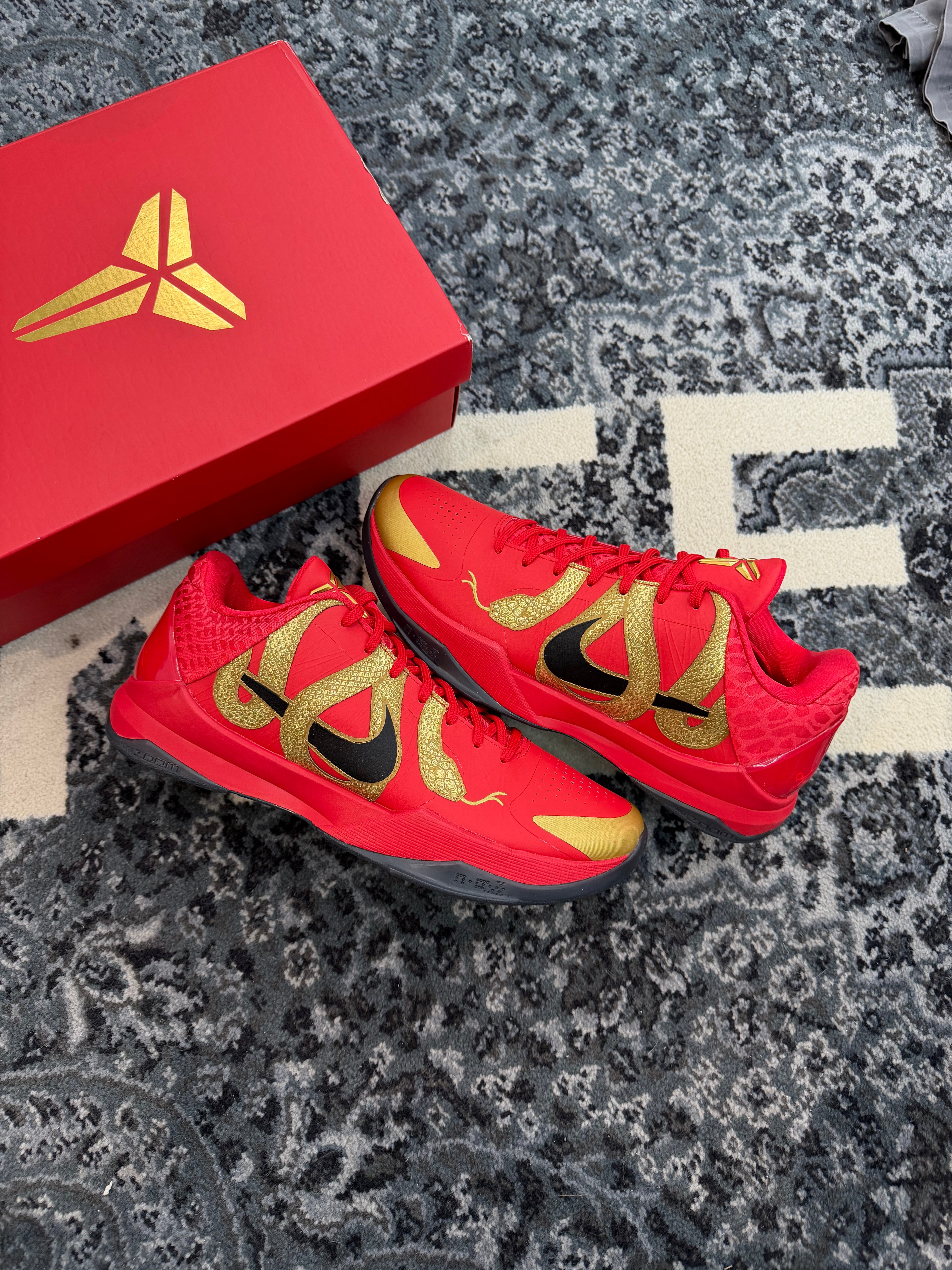 Kobe 5 Protro “Year of the Mamba”