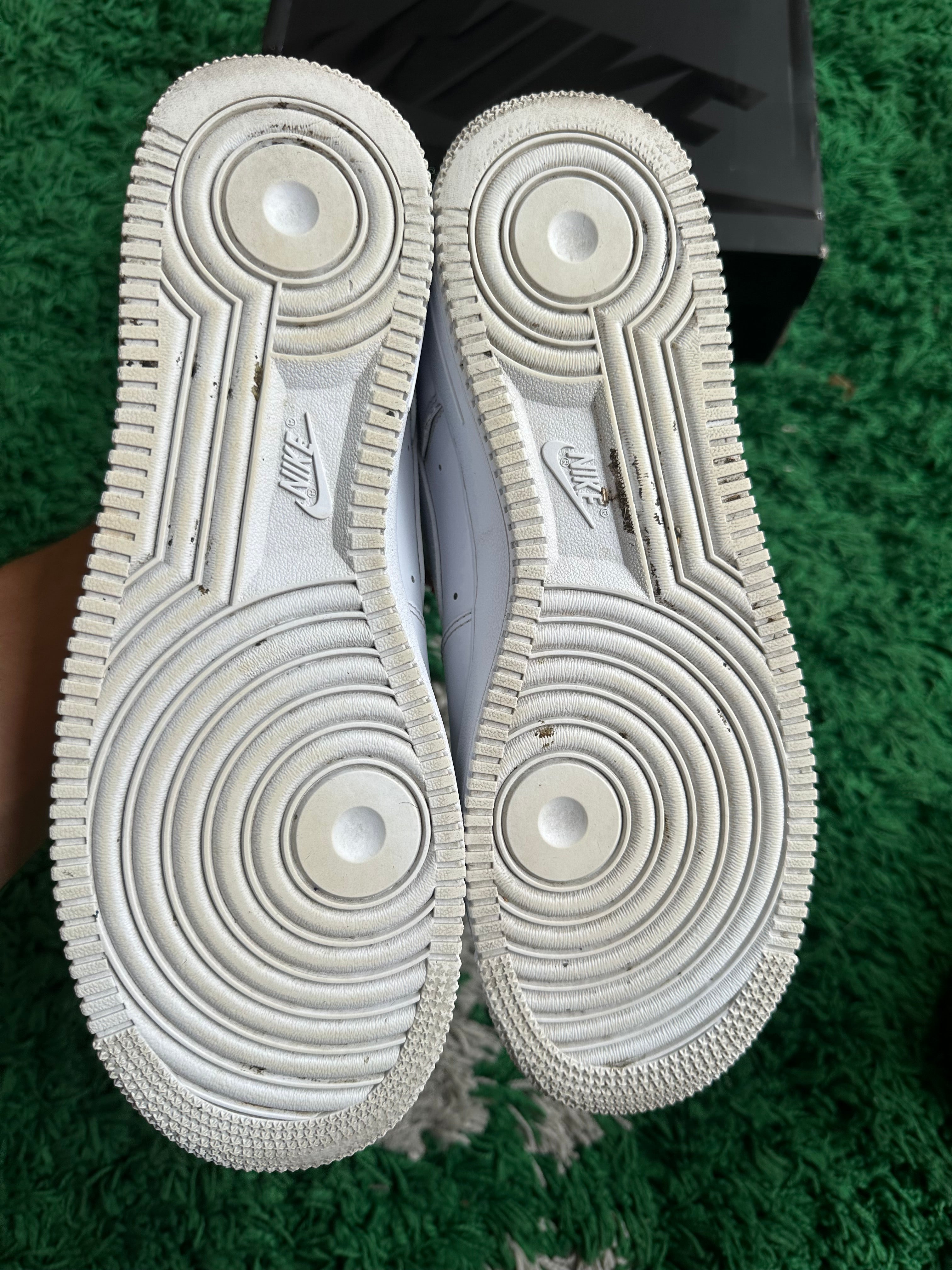 Nike Air Force 1 Low Supreme “White”