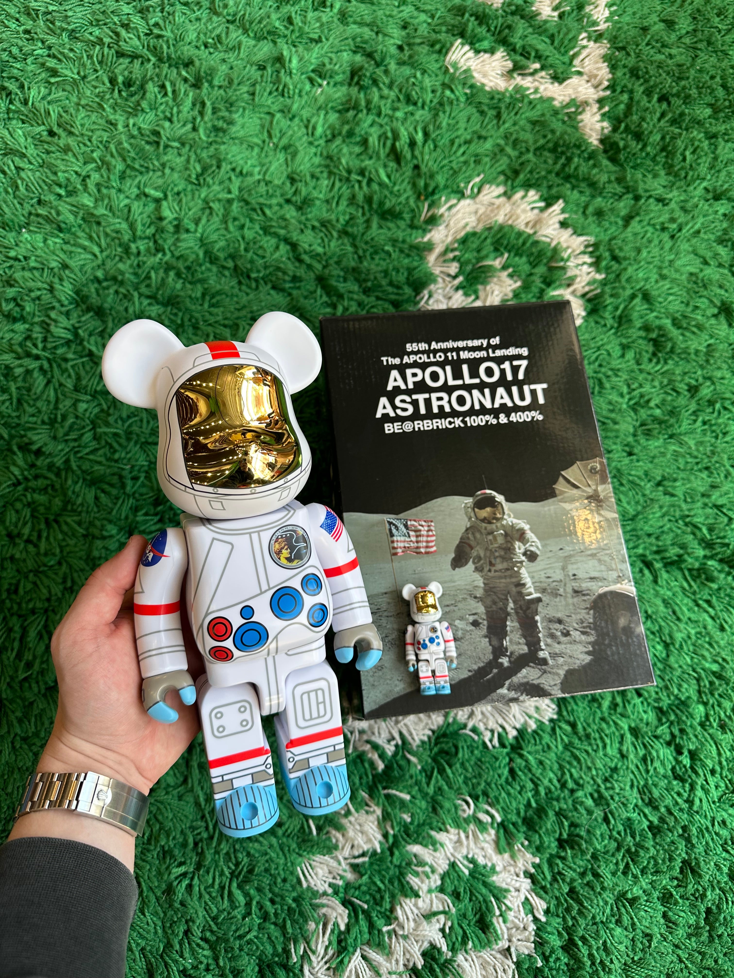 BearBrick 400% & 100% “Apollo 17”