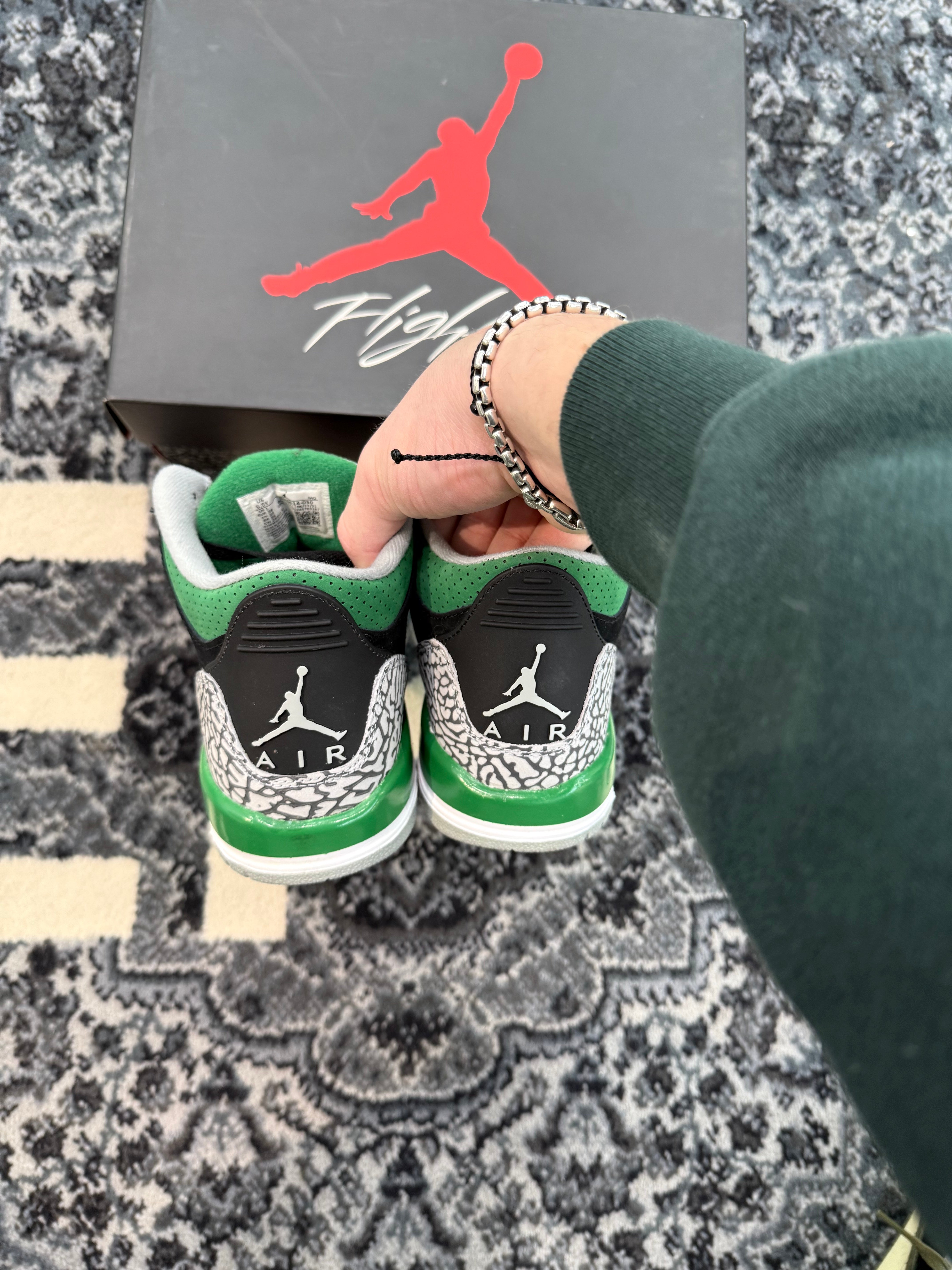 Jordan 3 “Pine Green”