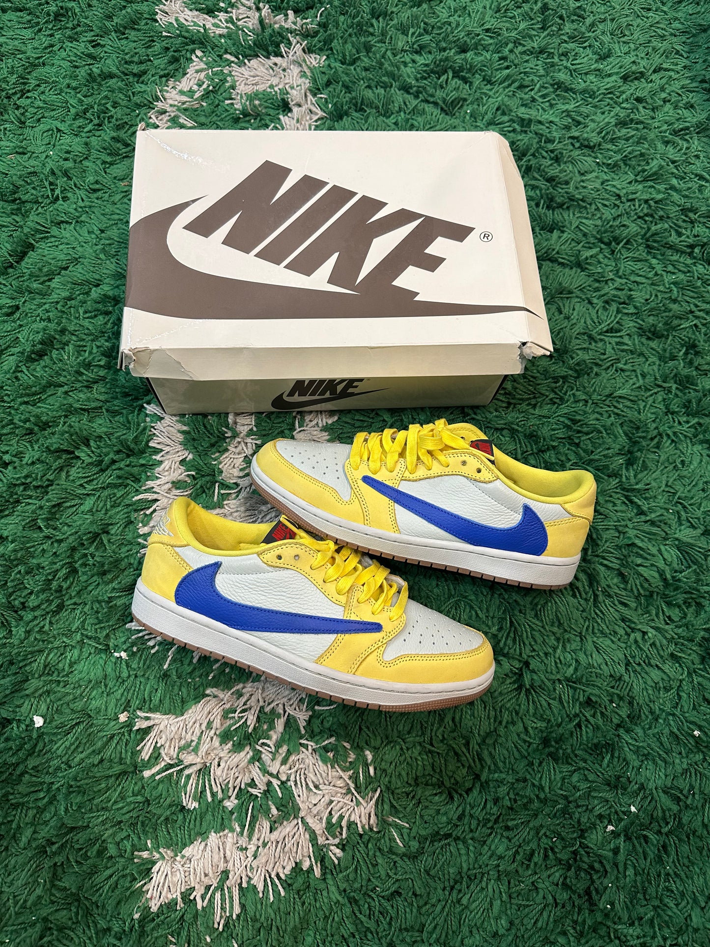 Jordan 1 Low Travis Scott “Canary”