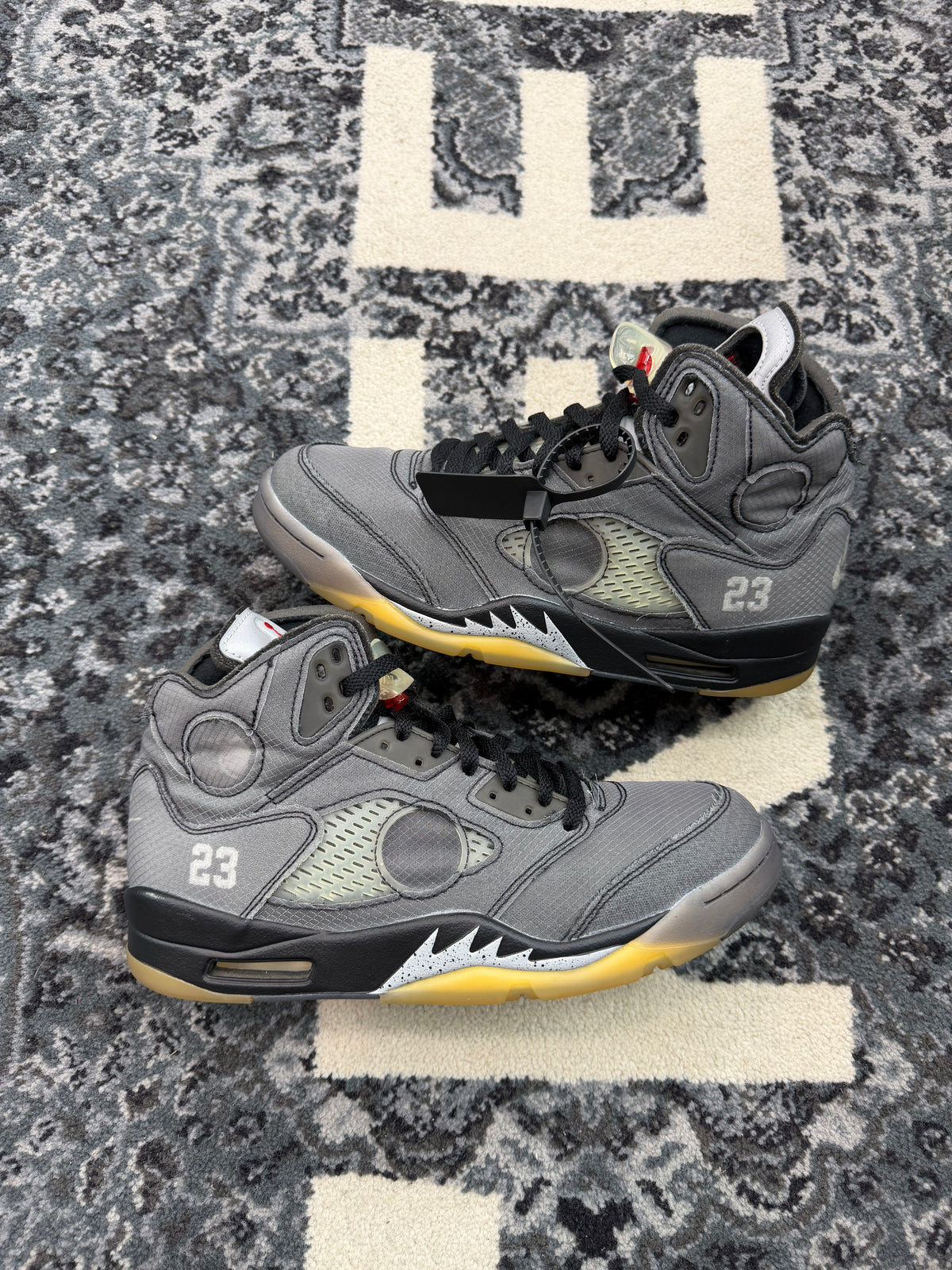 Jordan 5 “Off White Muslin”
