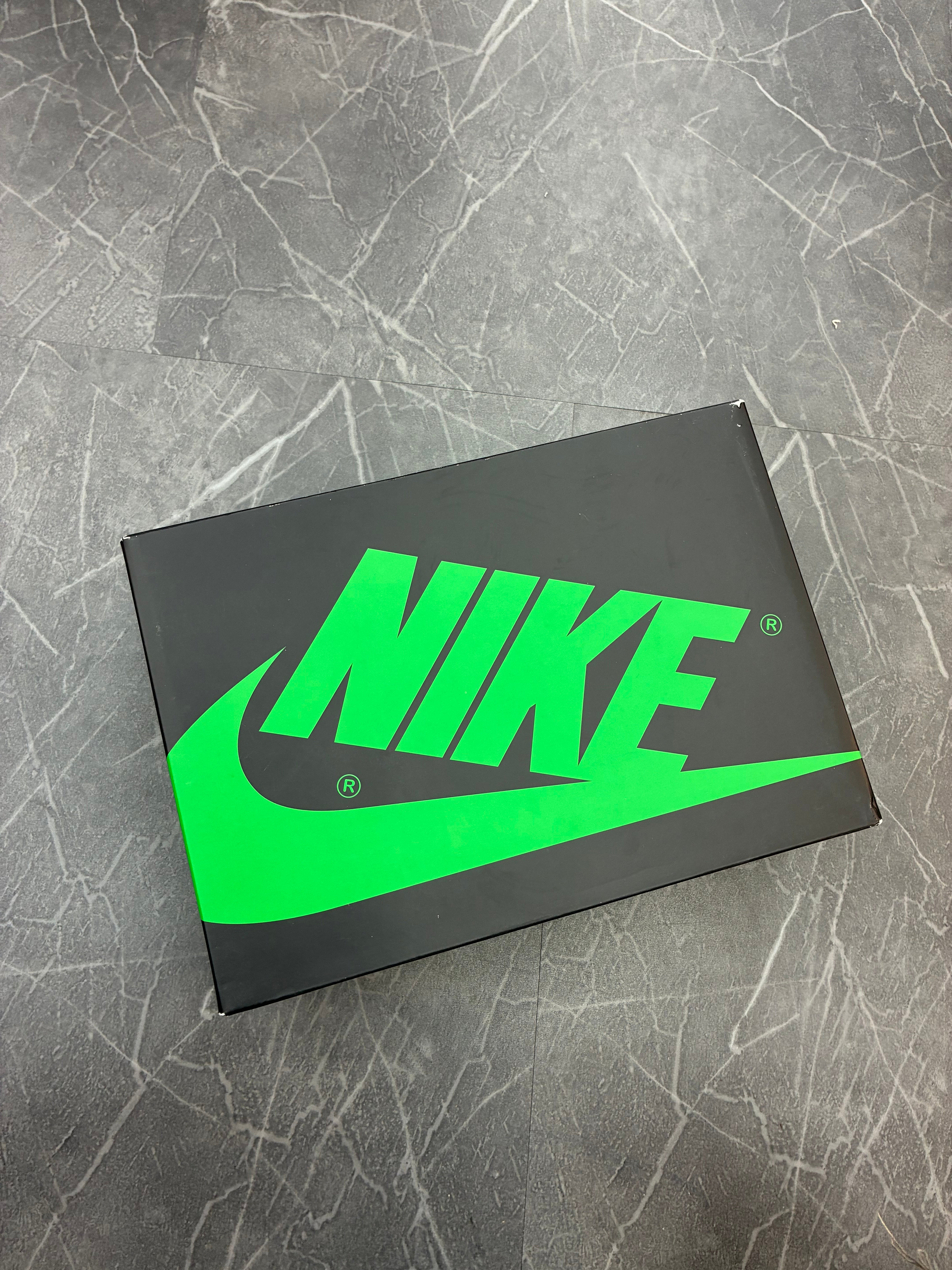 Jordan 1 High “Lucky Green”