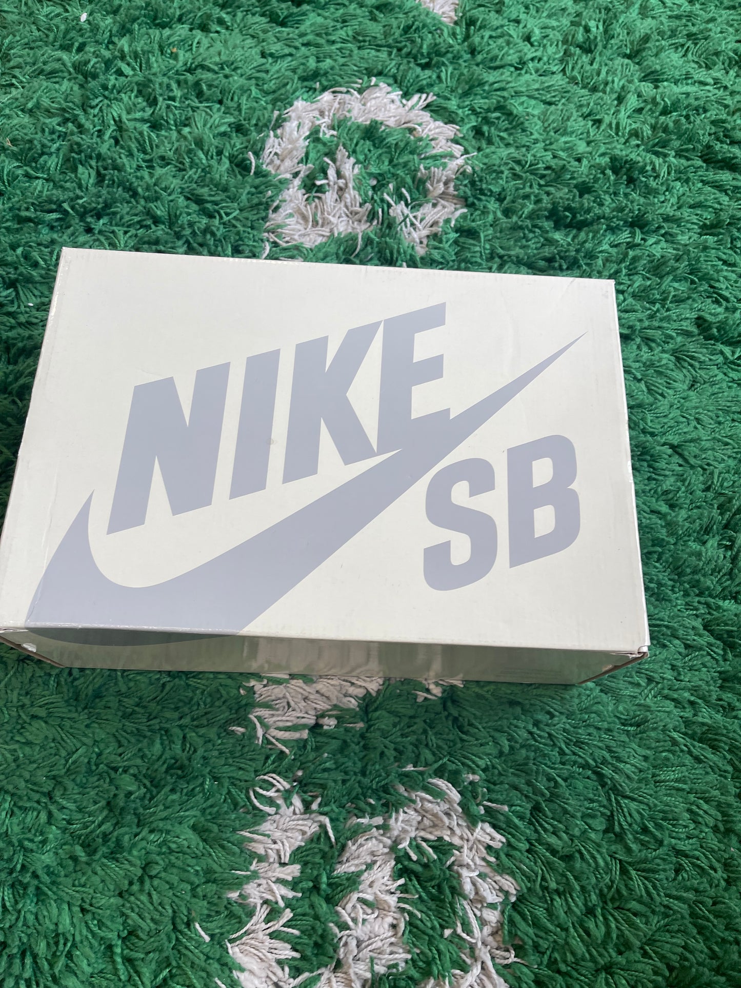 Nike SB Dunk Low “Wizard of Oz”