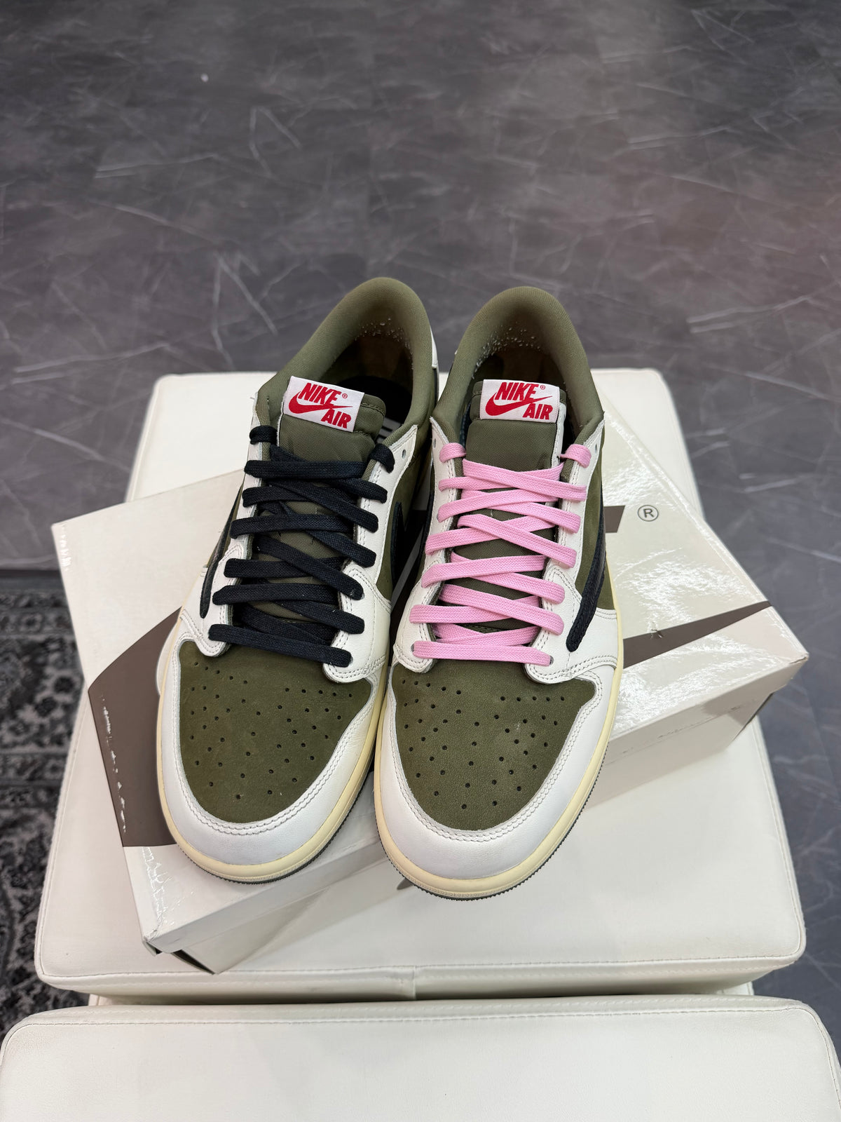 Jordan 1 Low Travis Scott Medium Olive