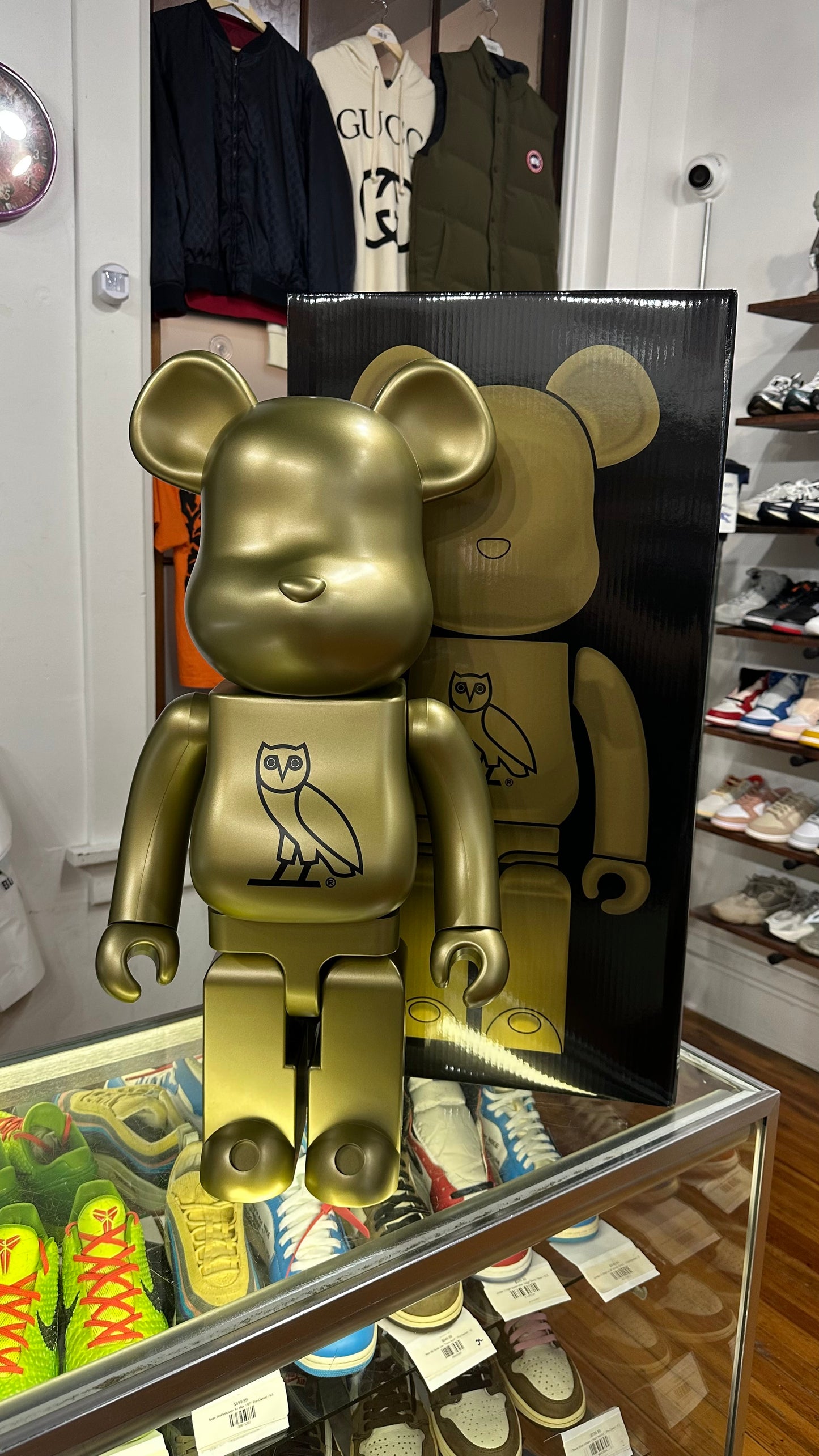 BearBrick 1000% “Drake OVO”