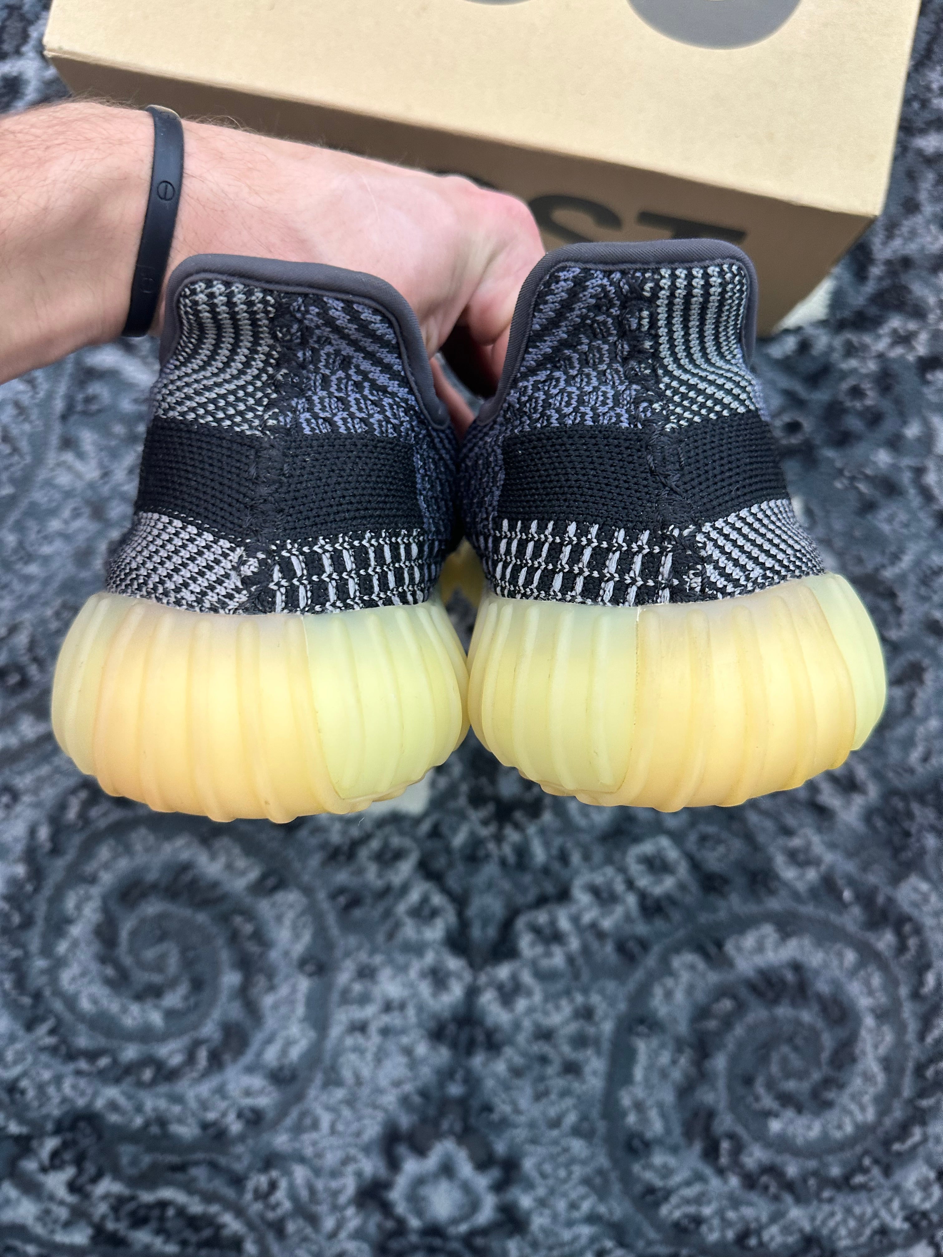 Yeezy 350 “Carbon”