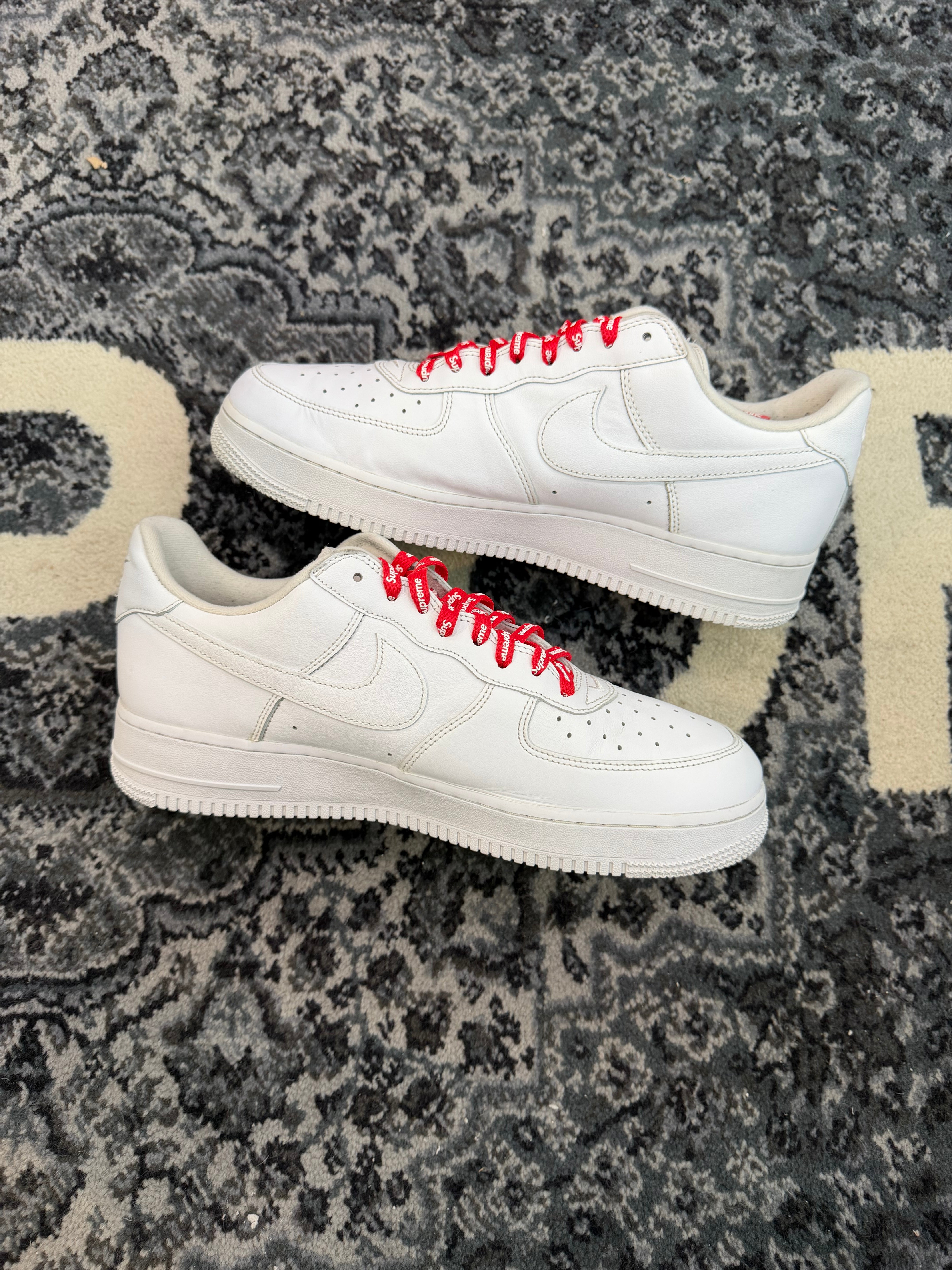 Nike Air Force 1 Low Supreme “White”