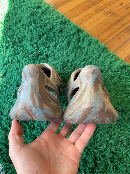 Yeezy Foam Runner “MX Sand Grey”