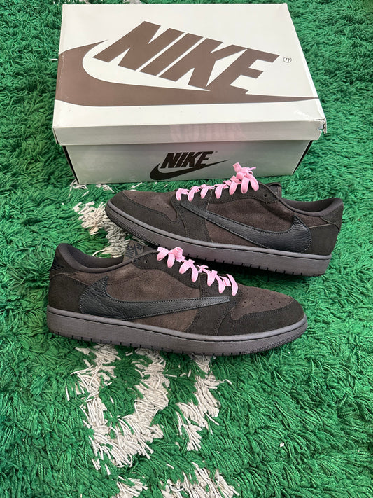 Jordan 1 Low Travis Scott “Velvet Brown”