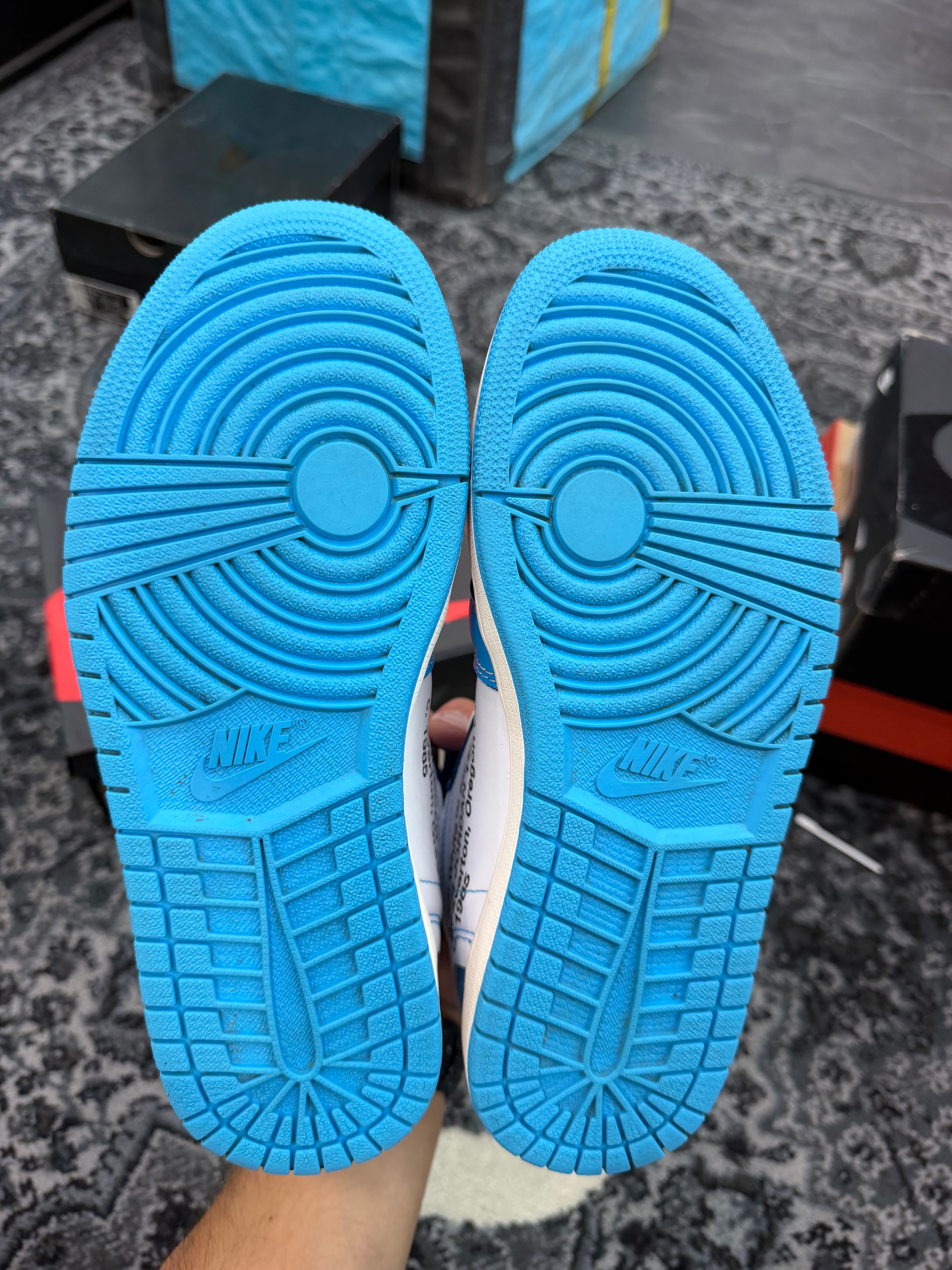 Jordan 1 High x Off White “University Blue”