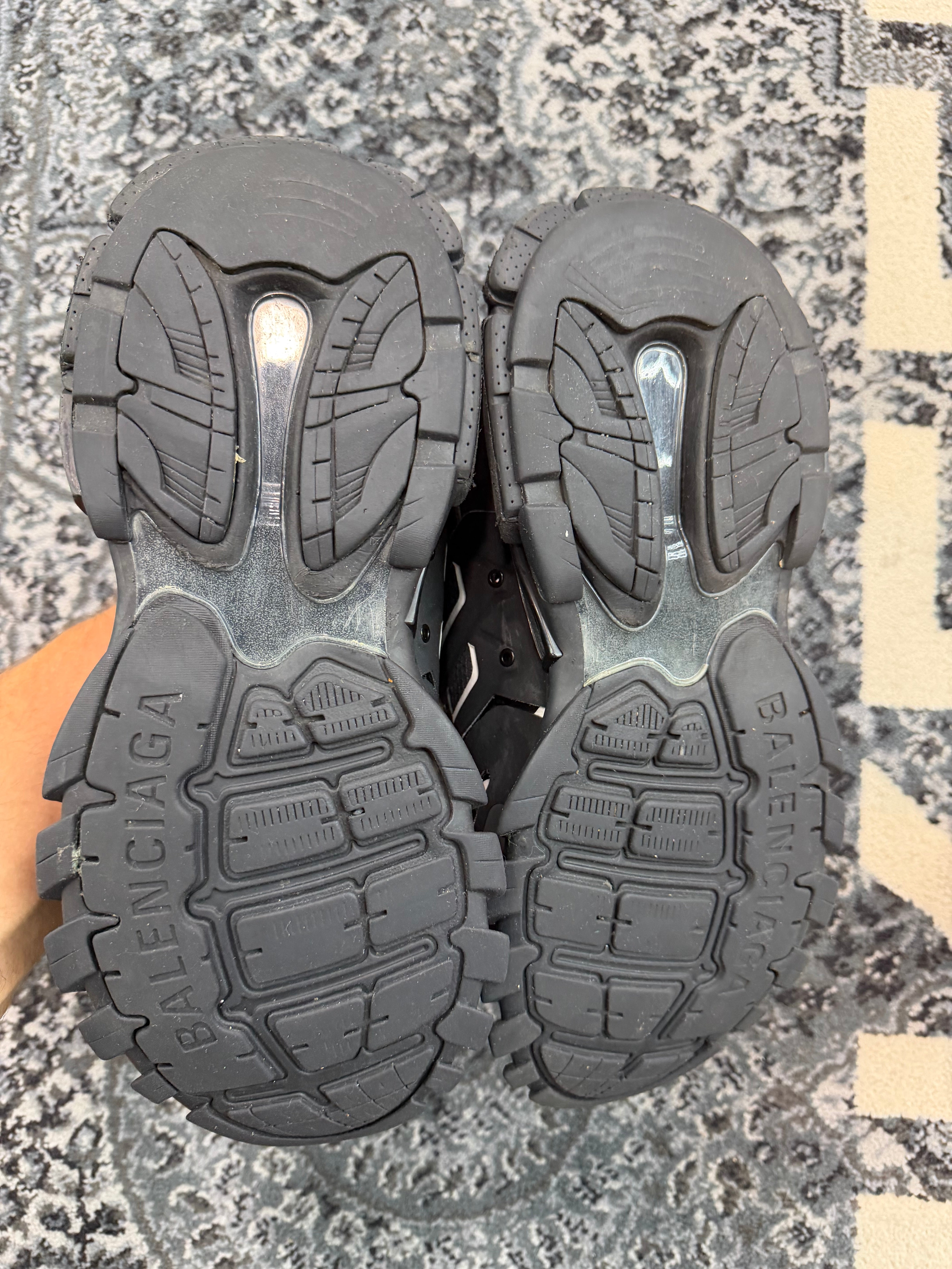 Balenciaga Track “Black White”