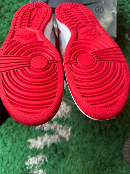 Nike Dunk Low Off White “University Red”
