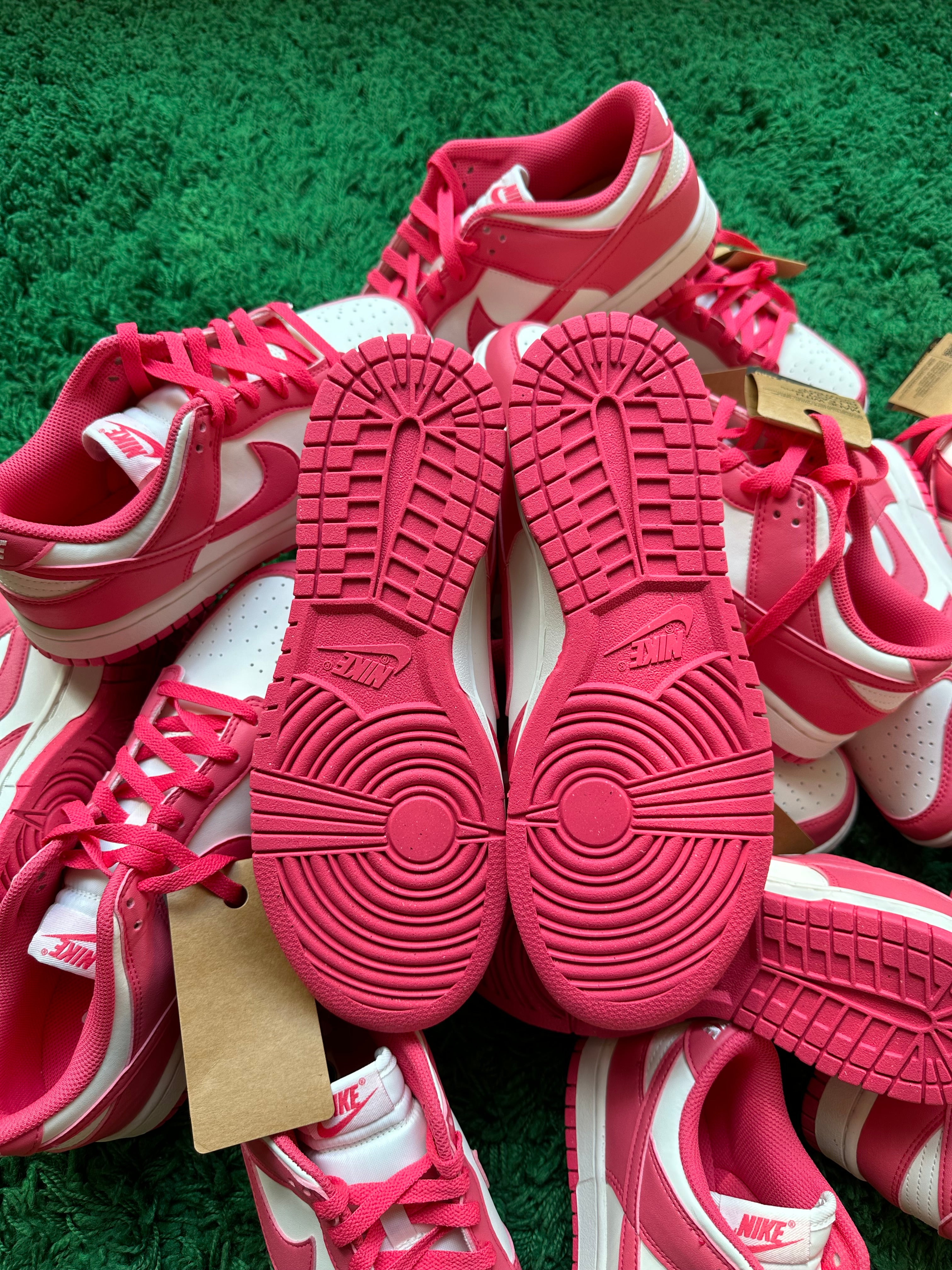 Nike Dunk Low “Aster Pink”