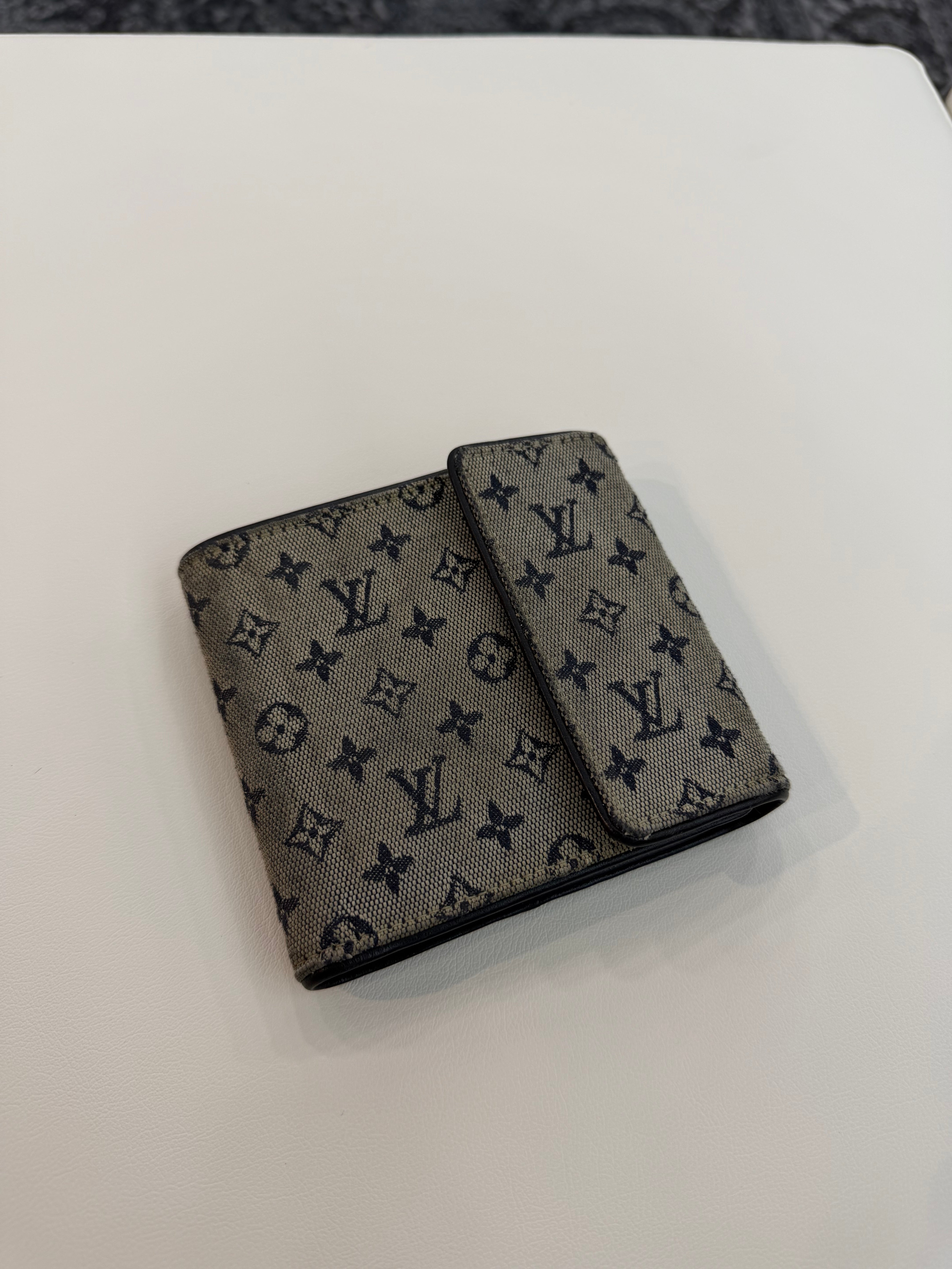 Louis Vuitton Monogram Mini Tri-Fold Wallet