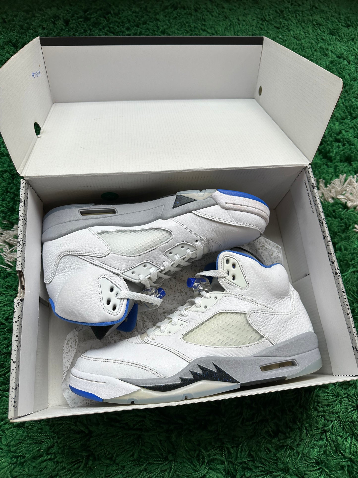 Jordan 5 “White Stealth”