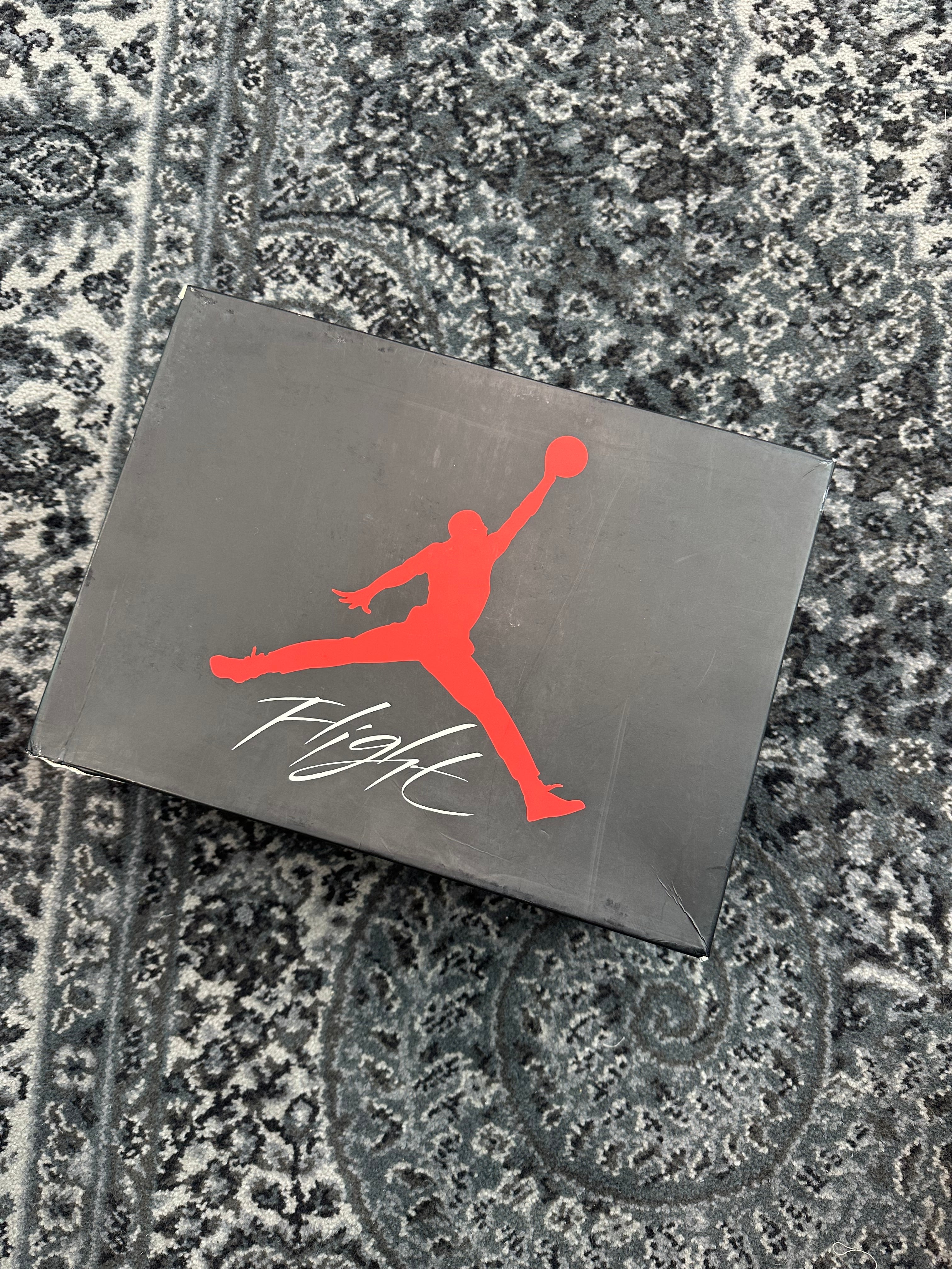 Jordan 4 “Cool Grey”