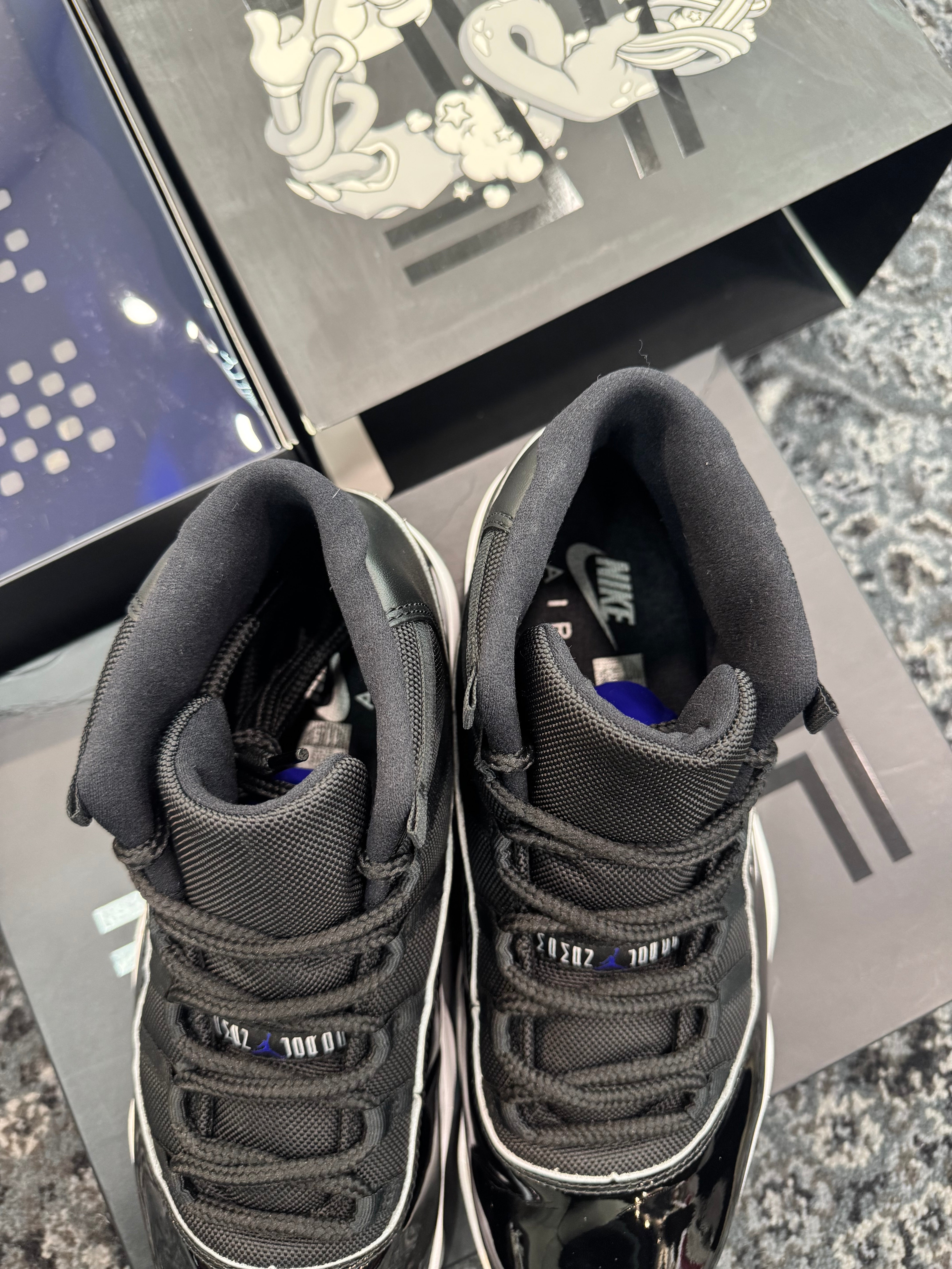 Jordan 11 Space Jam (2016)