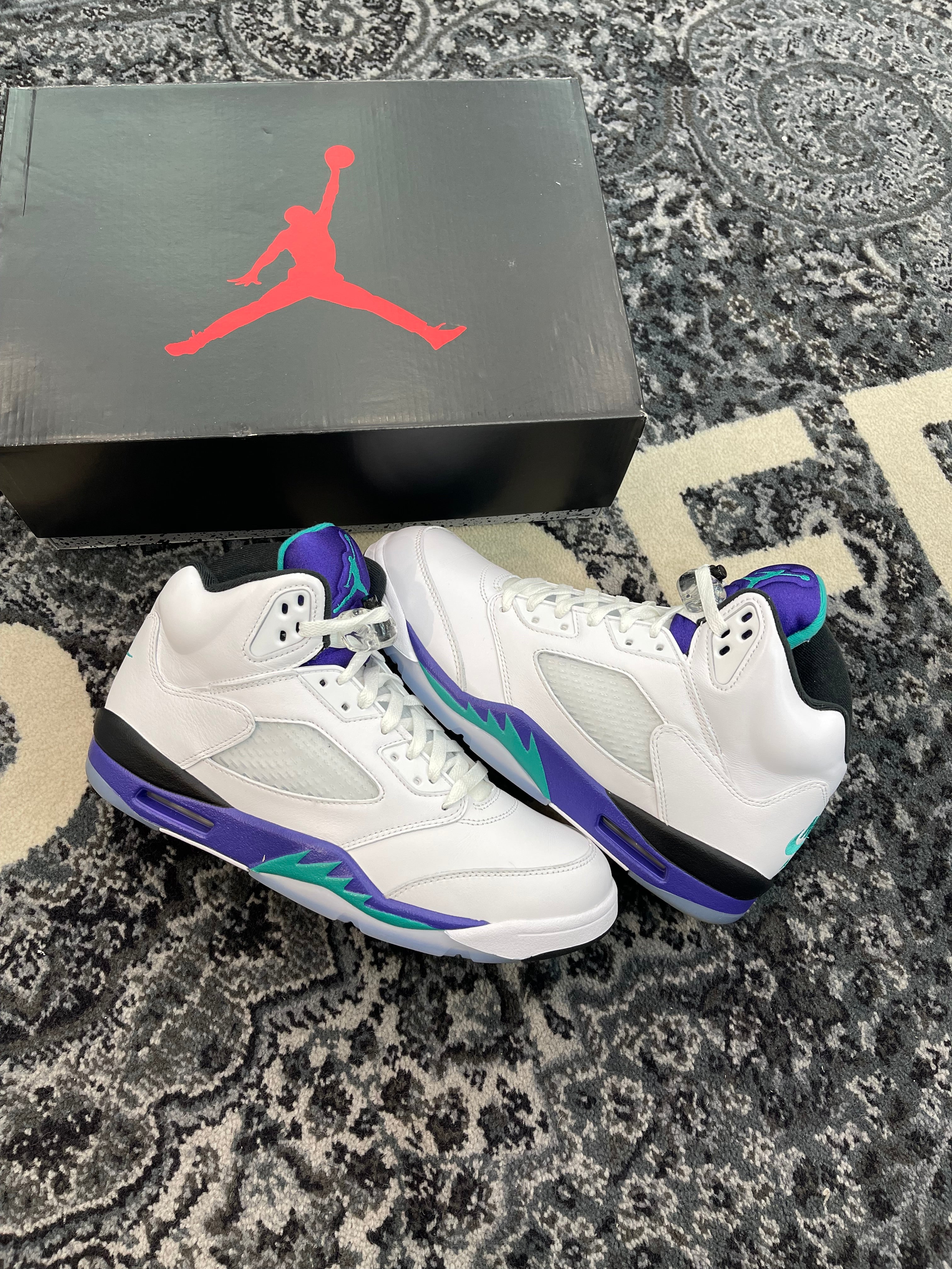 Jordan 5 “Grape”