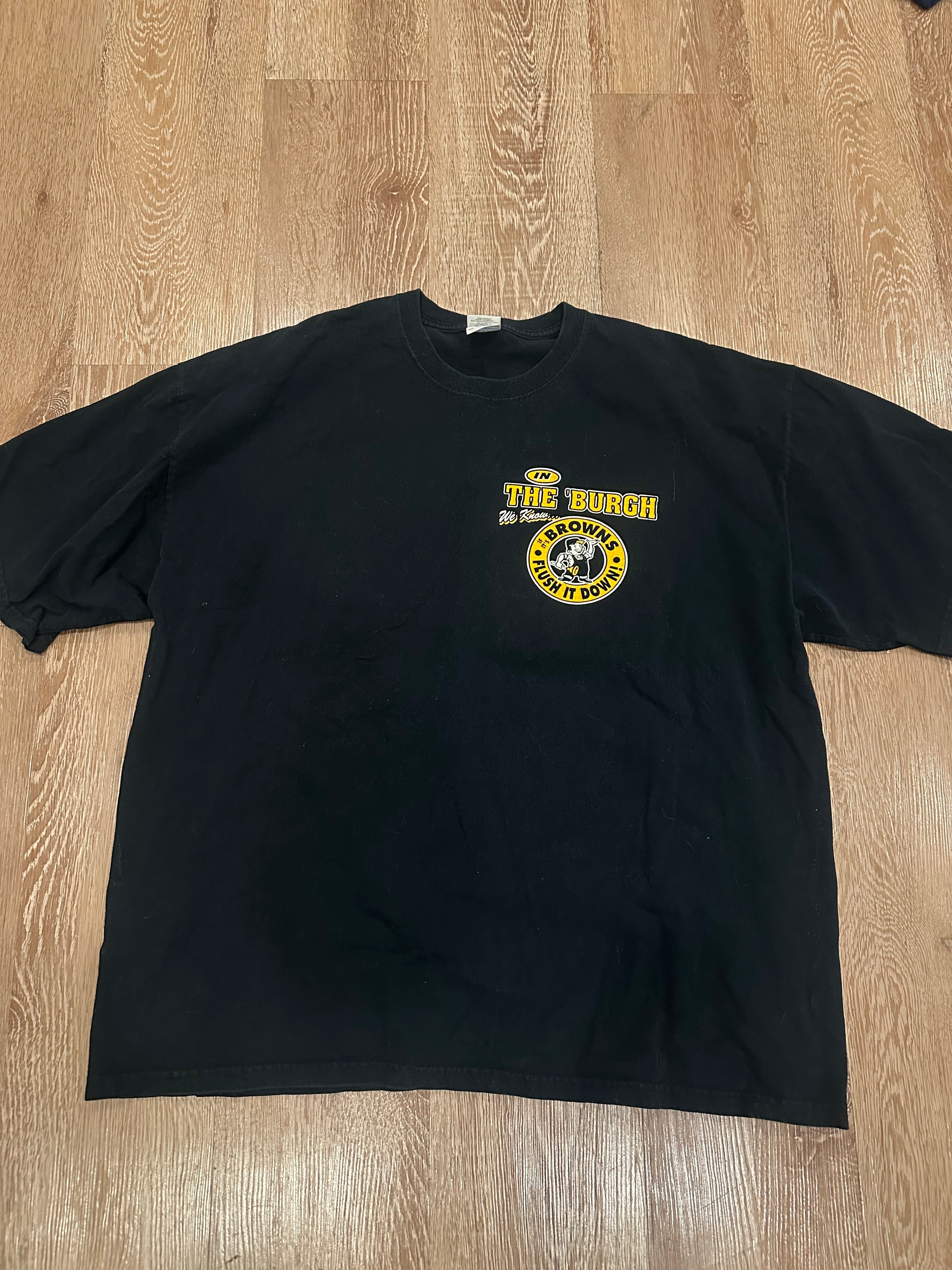 Pittsburg Steelers Tee “Flush it Down Browns” (2XL)