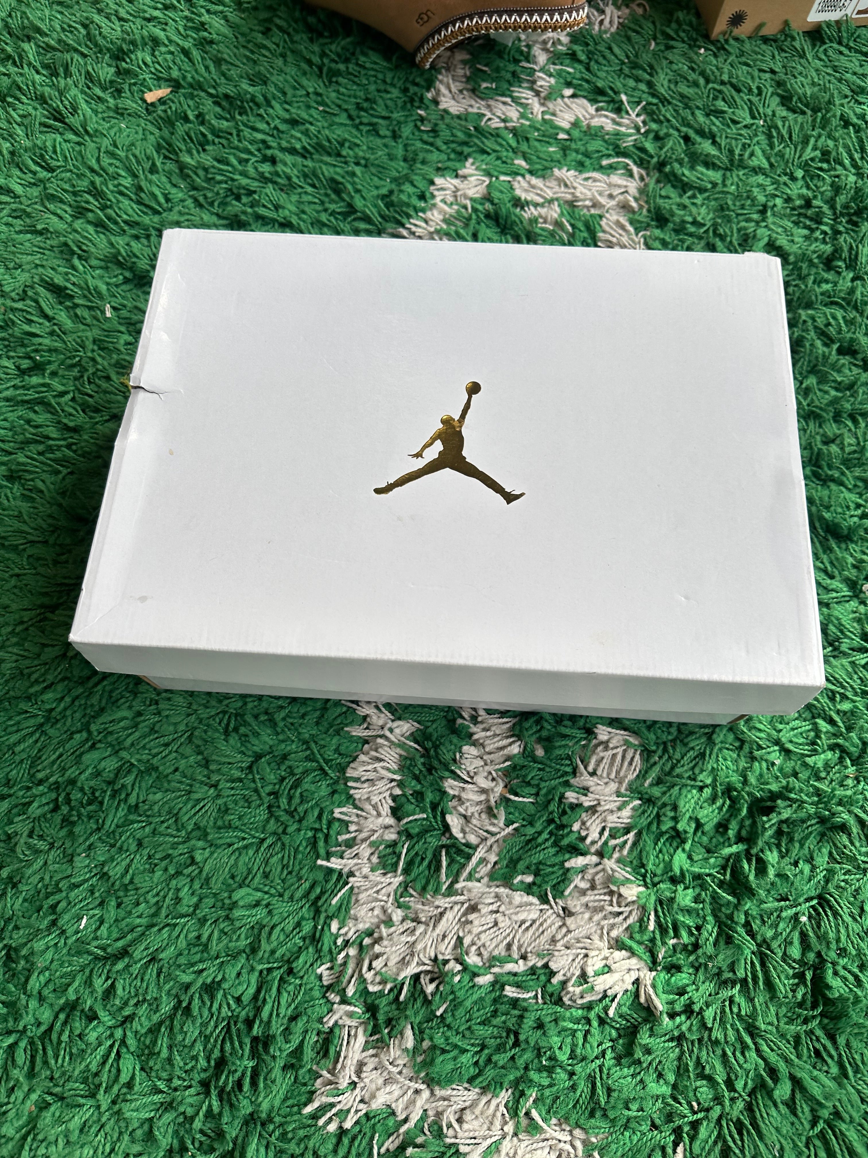 Jordan 3 “Lucky Green”
