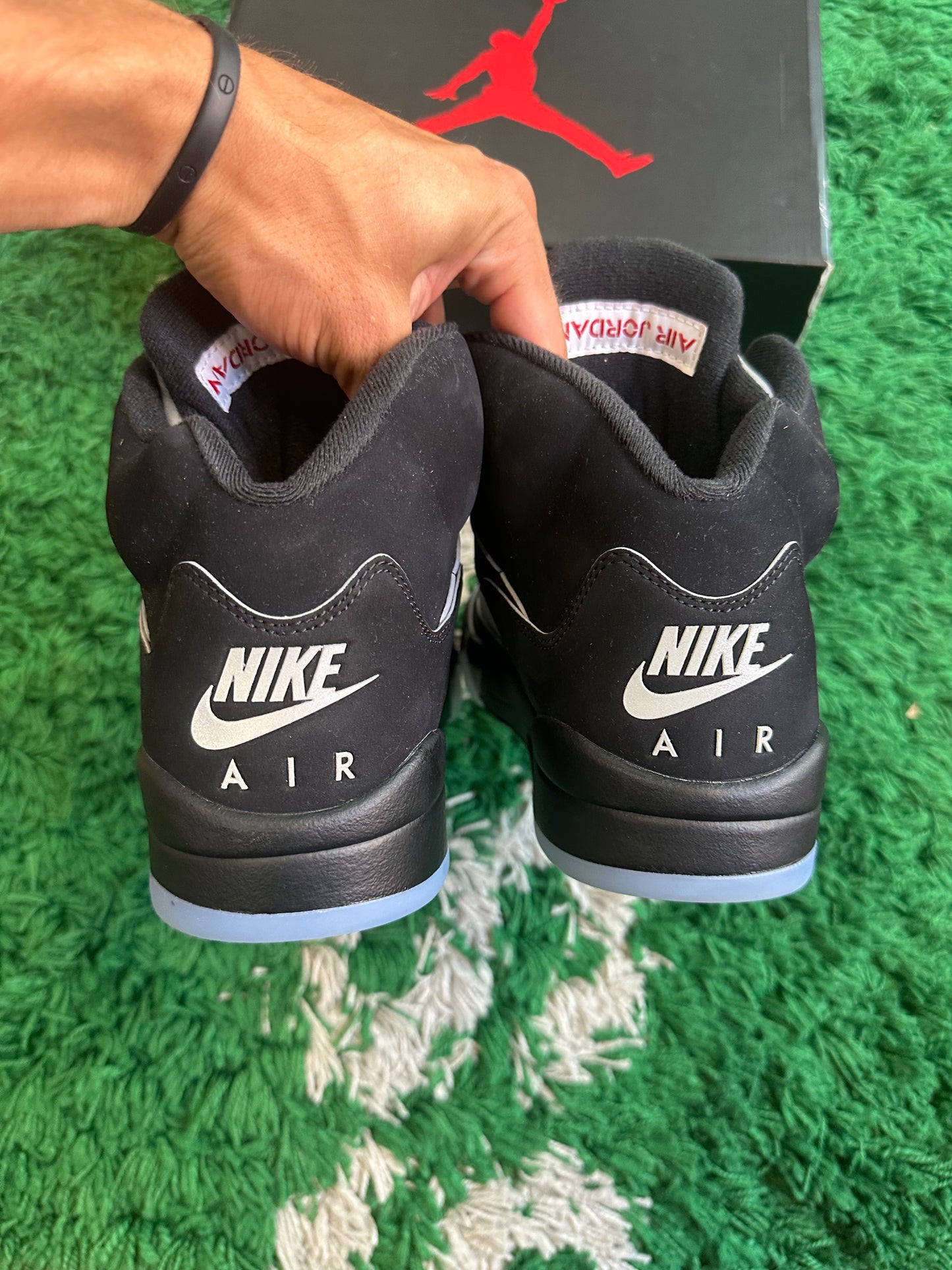 Jordan 5 Reimagined “Black Metallic”