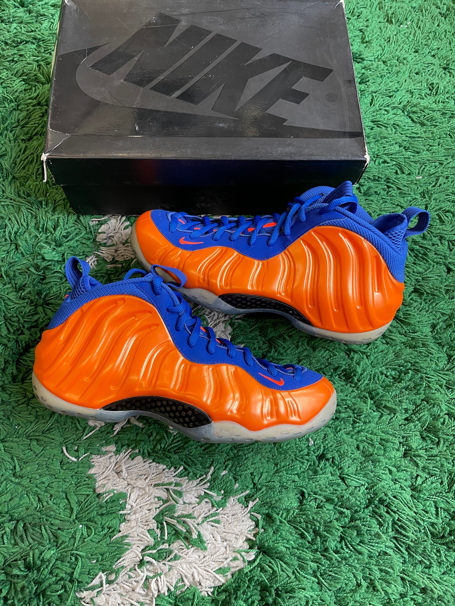 Nike Foamposite One “Knicks”