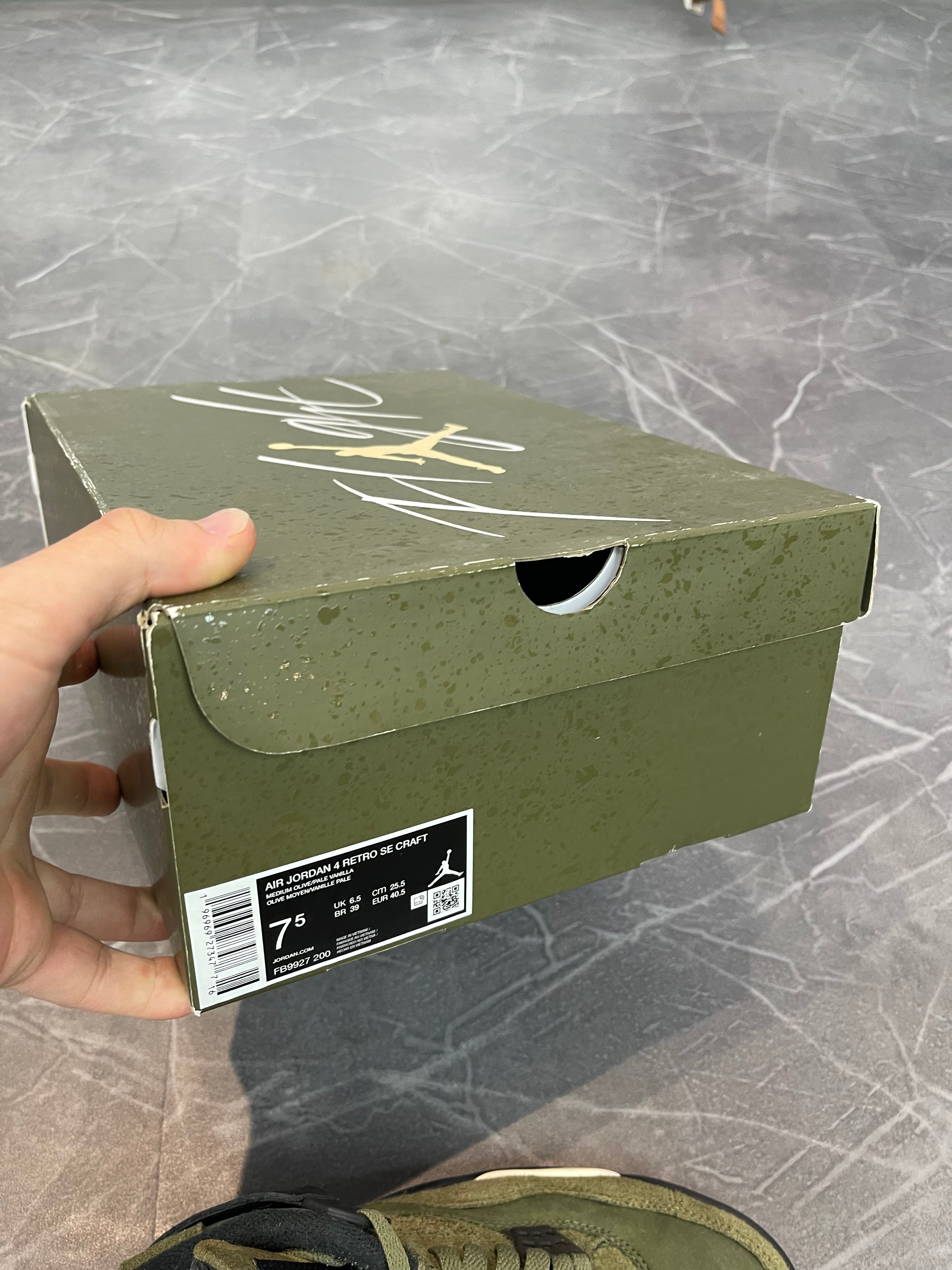 Jordan 4 “Craft Olive”