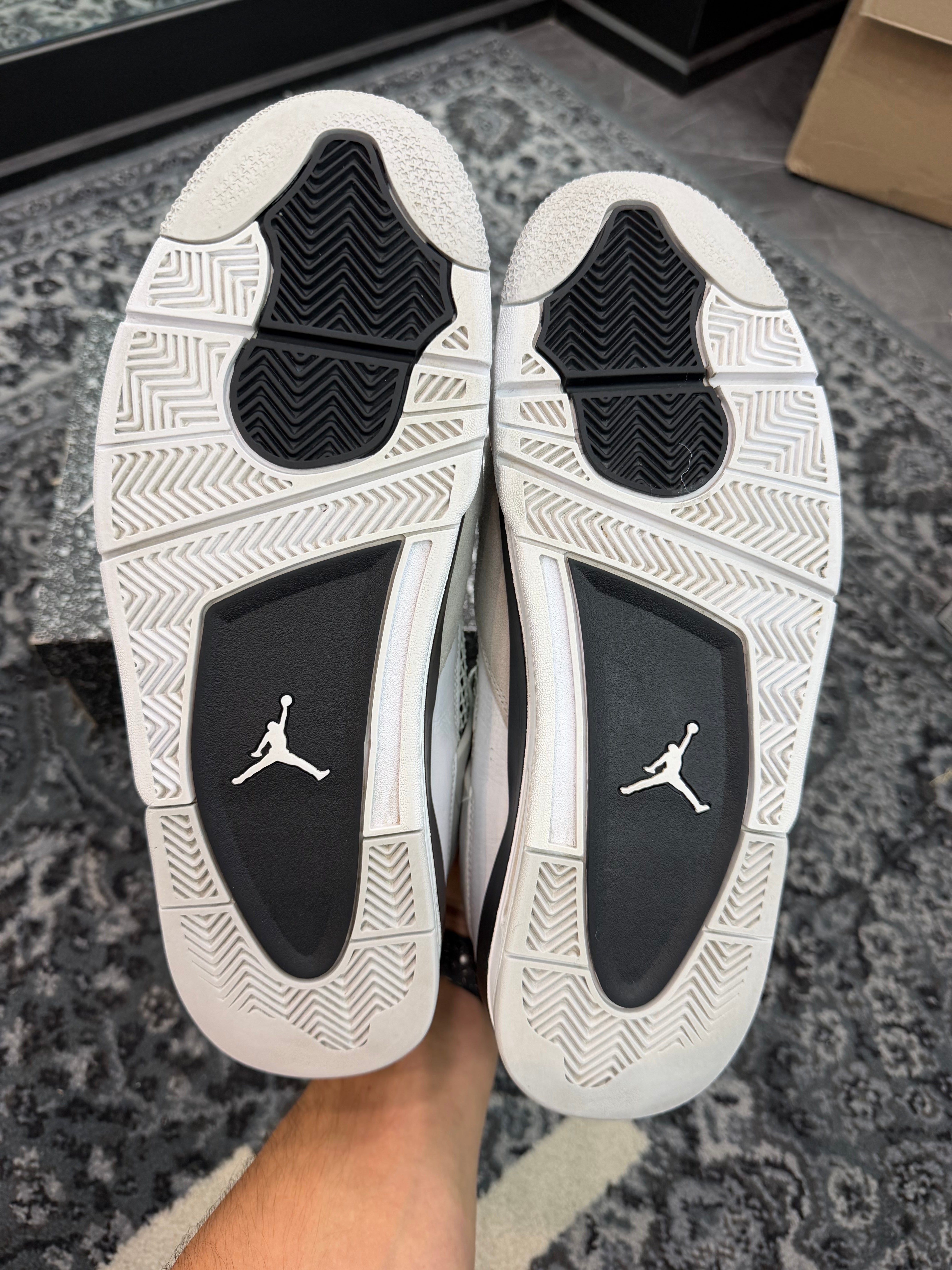 Jordan 4 “Military Black”