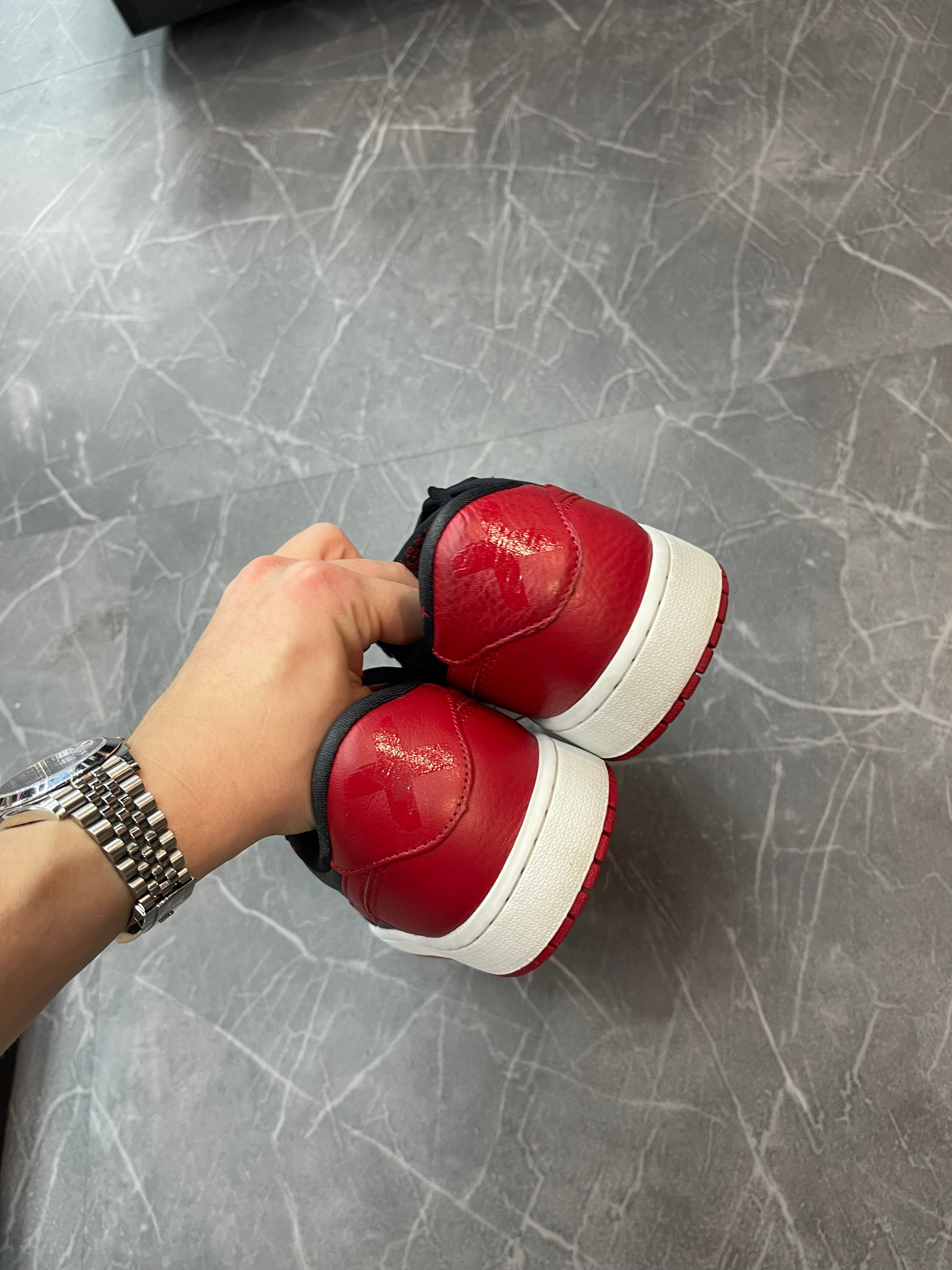 Jordan 1 Low “Banned”