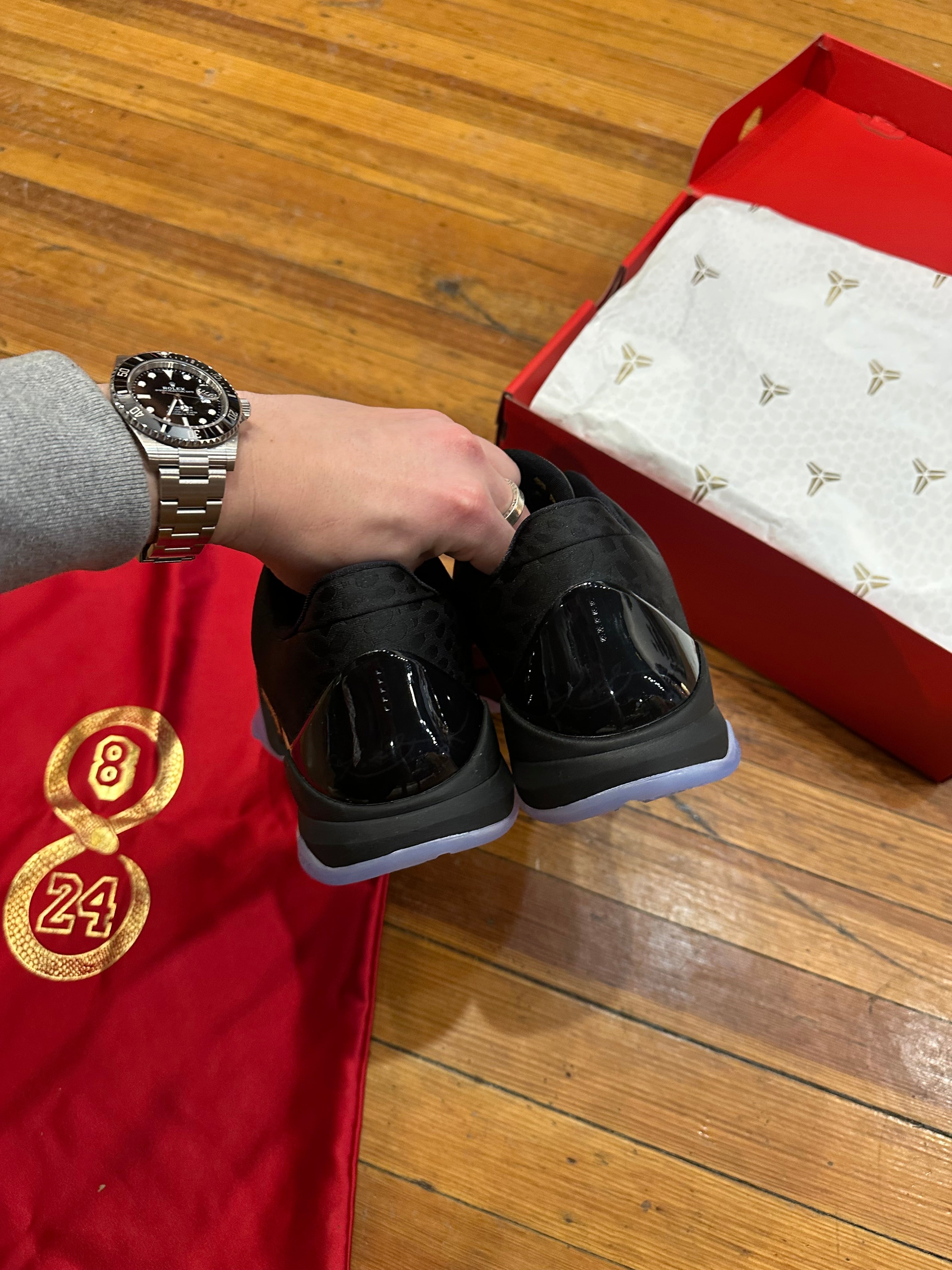 Kobe 5 Protro “Year of the Mamba Eggplant”