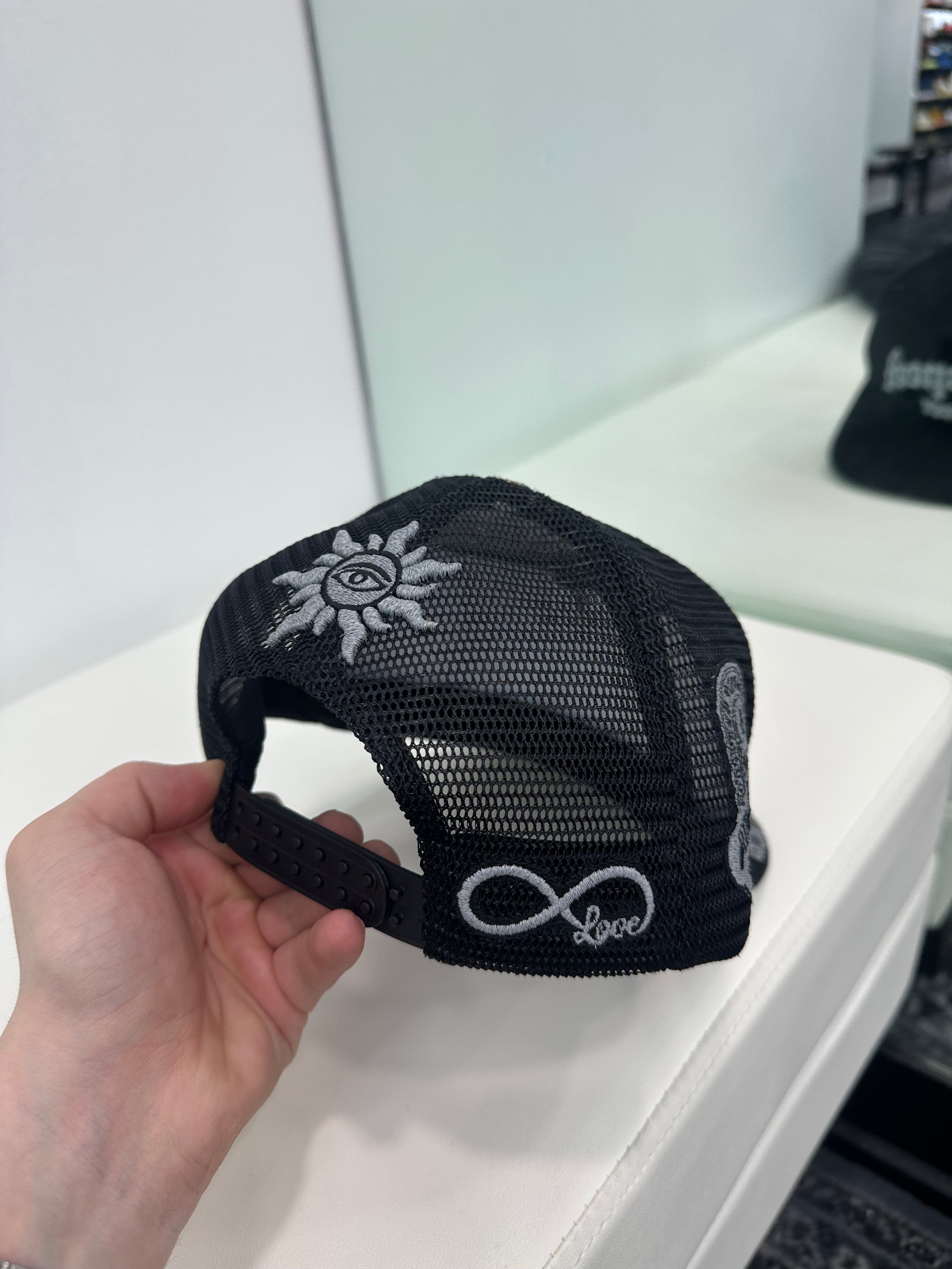 Godspeed Trucker Black Grey