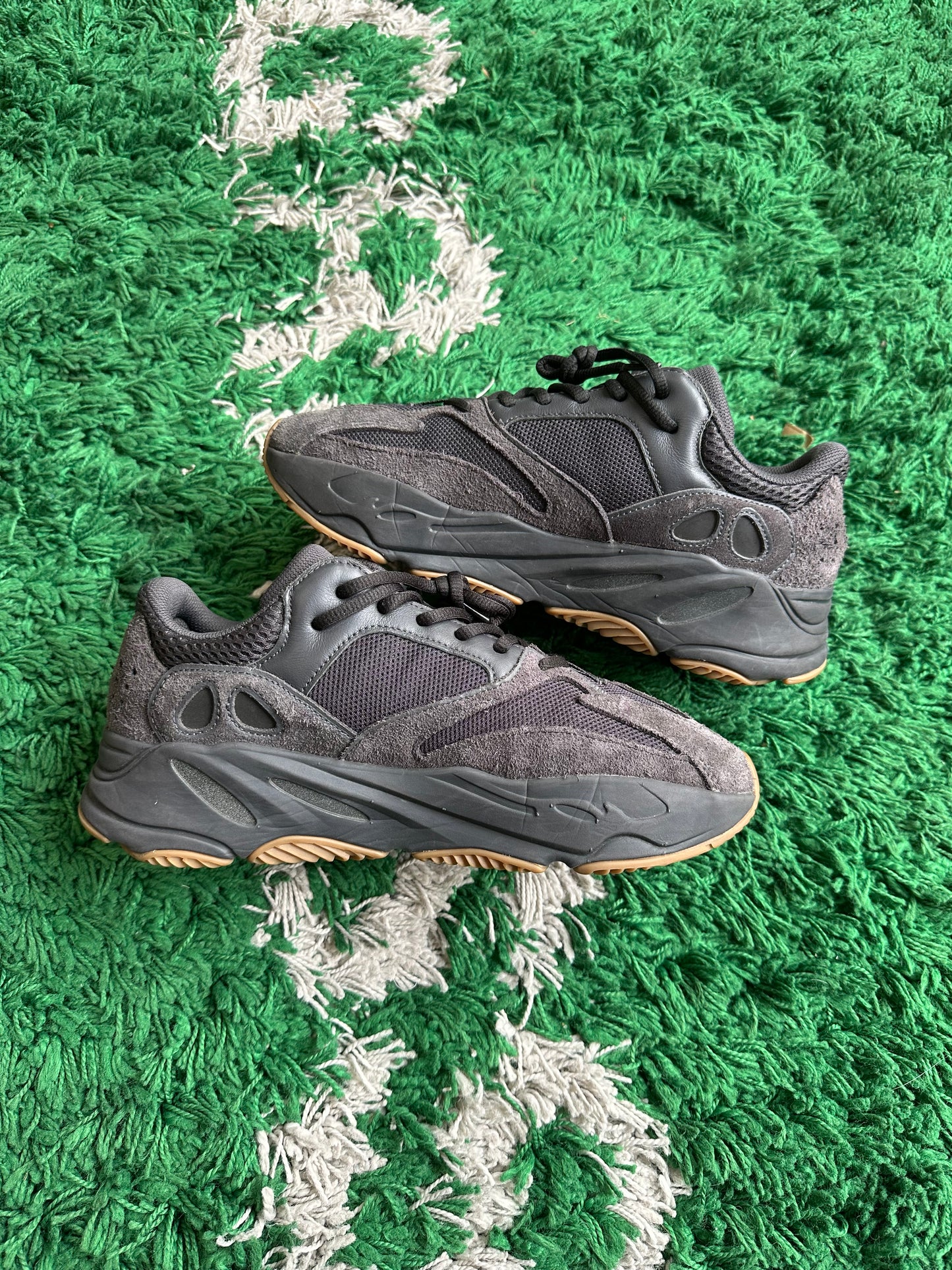 Yeezy 700 “Utility Black”