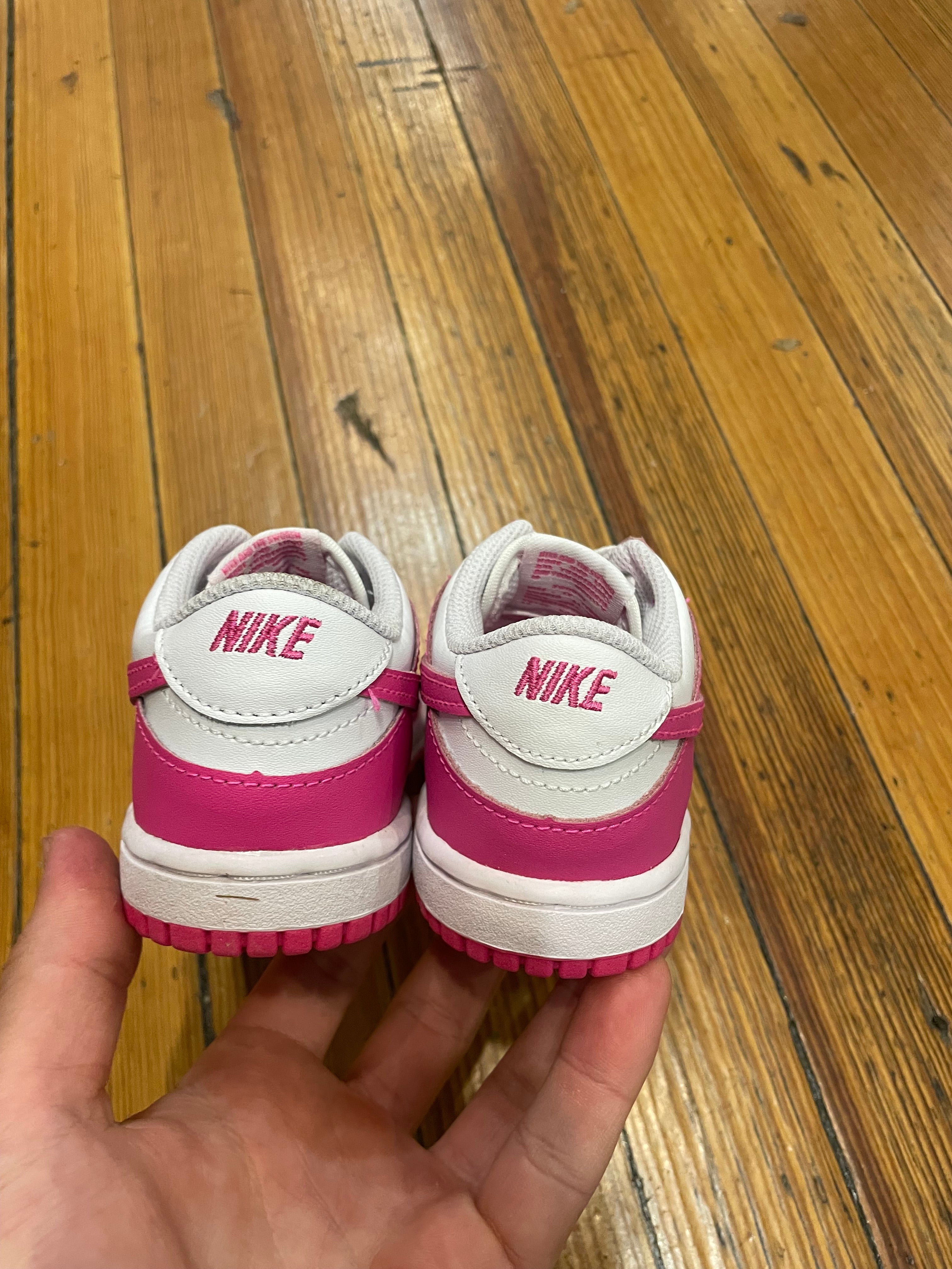 Nike Dunk Low “Laser Fuschia”