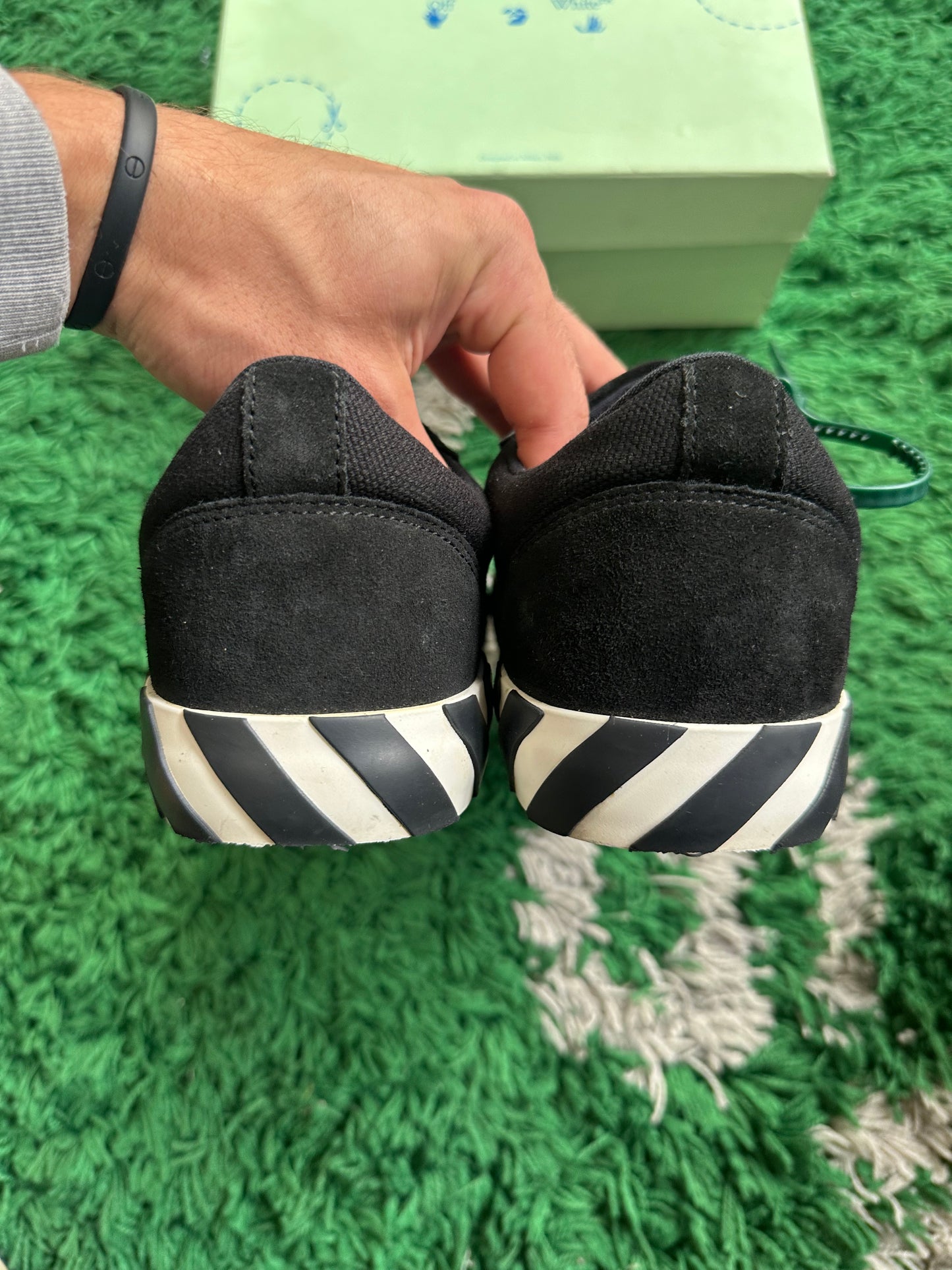 Off White Vulcanized Low “Blue Black”