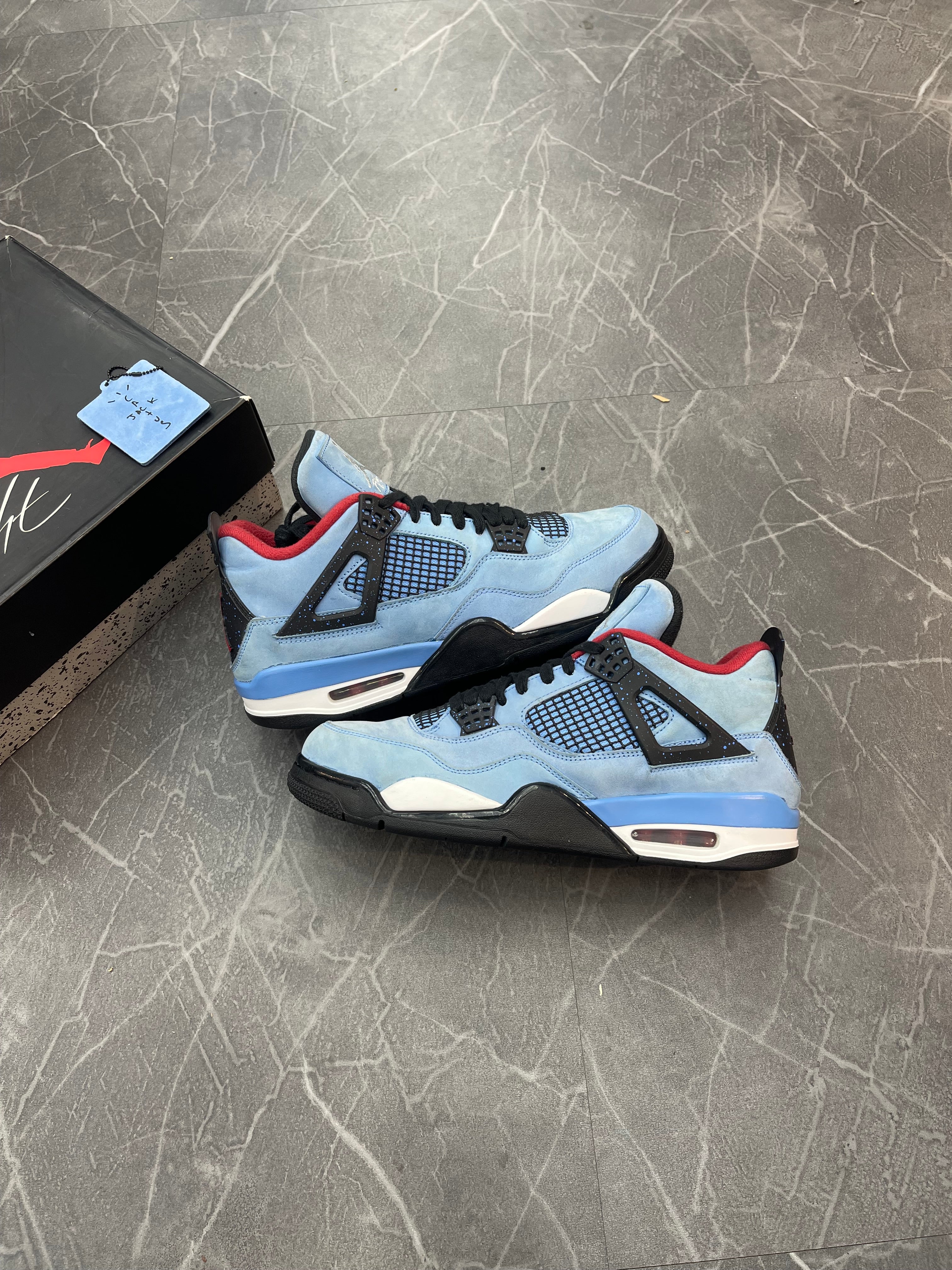 Travis Scott Jordan 4 “Cactus Jack”